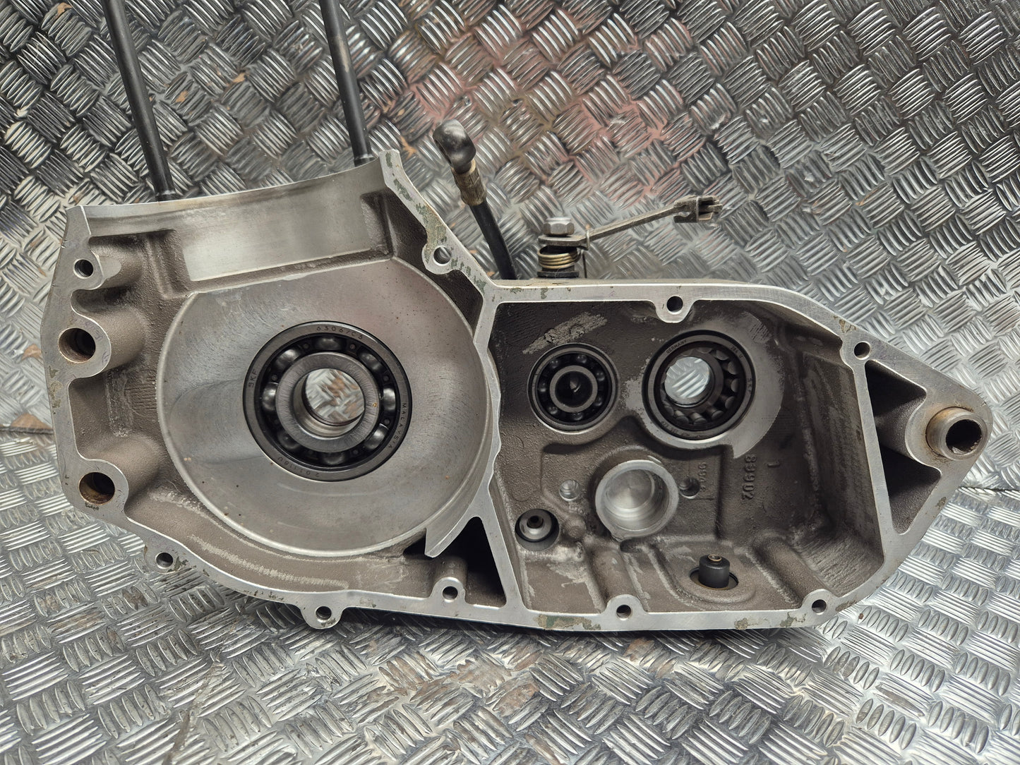 Carter moteur droit HUSQVARNA 410 TE 2000