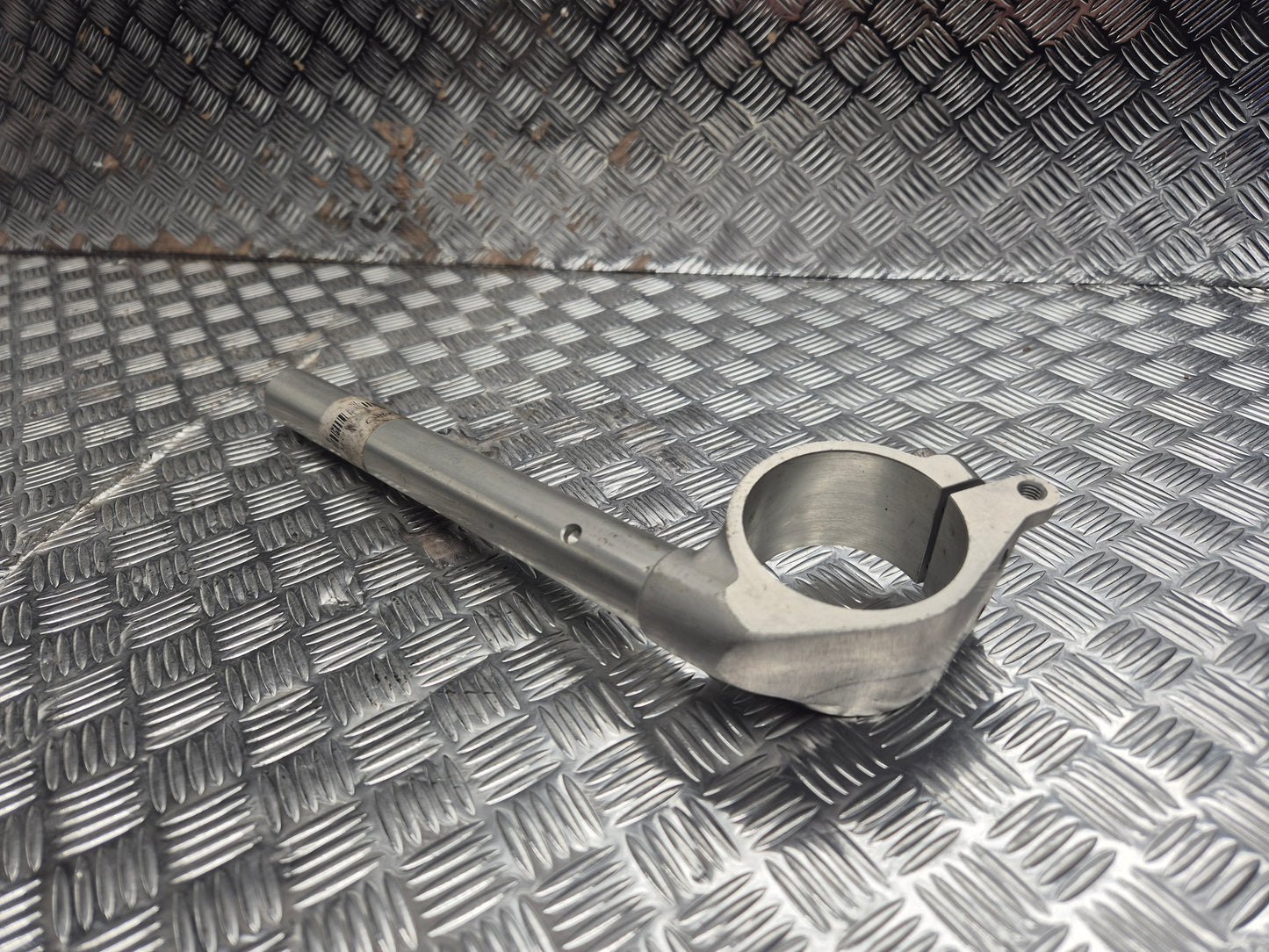 Guidon droit YAMAHA YZF R1 2003