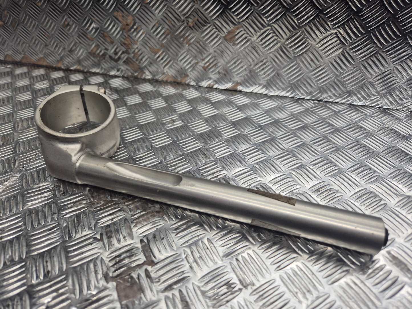 Guidon droit YAMAHA YZF R1 2003