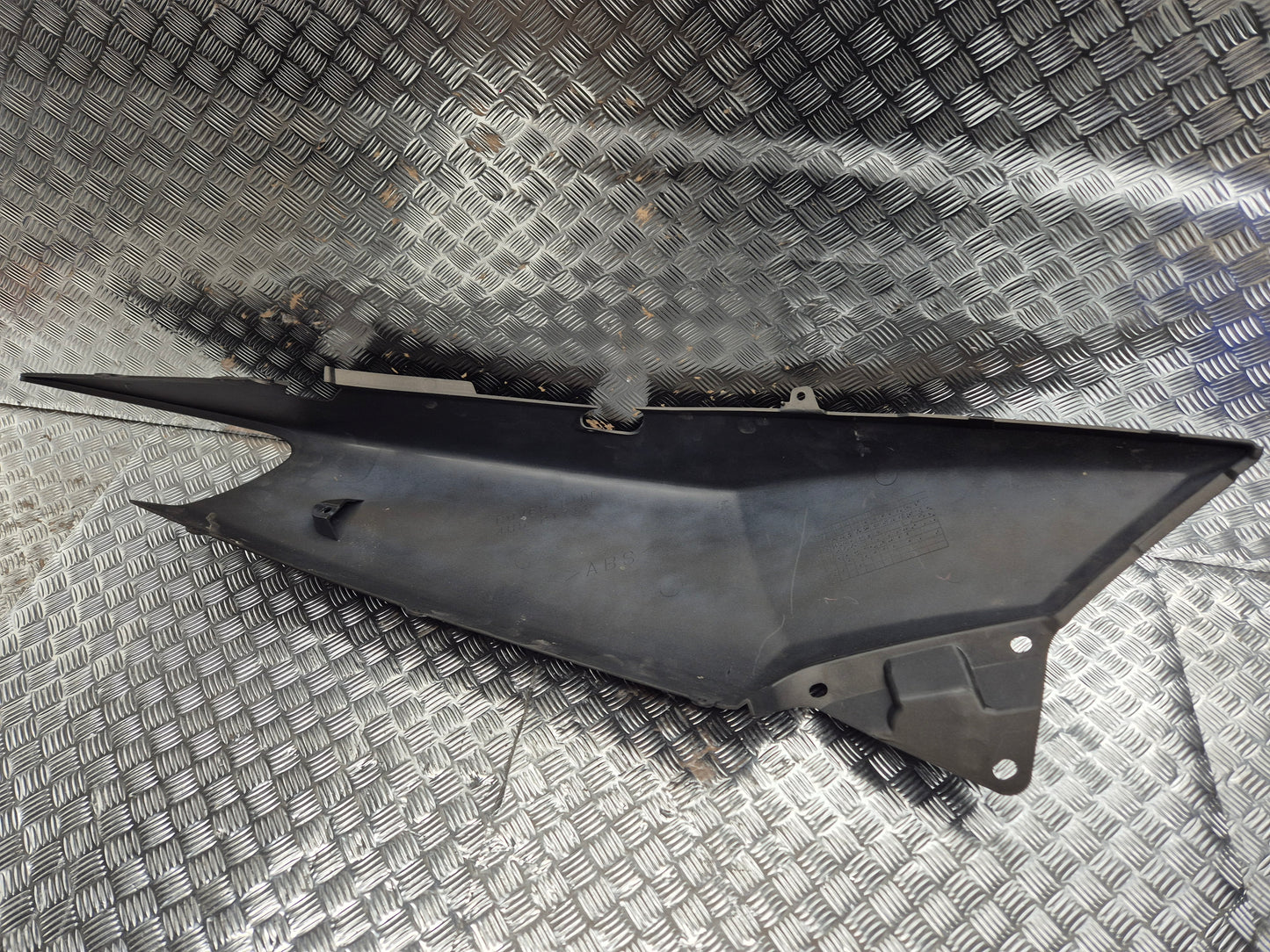 Coque arrière gauche YAMAHA XP 500 T-MAX 2008-2011