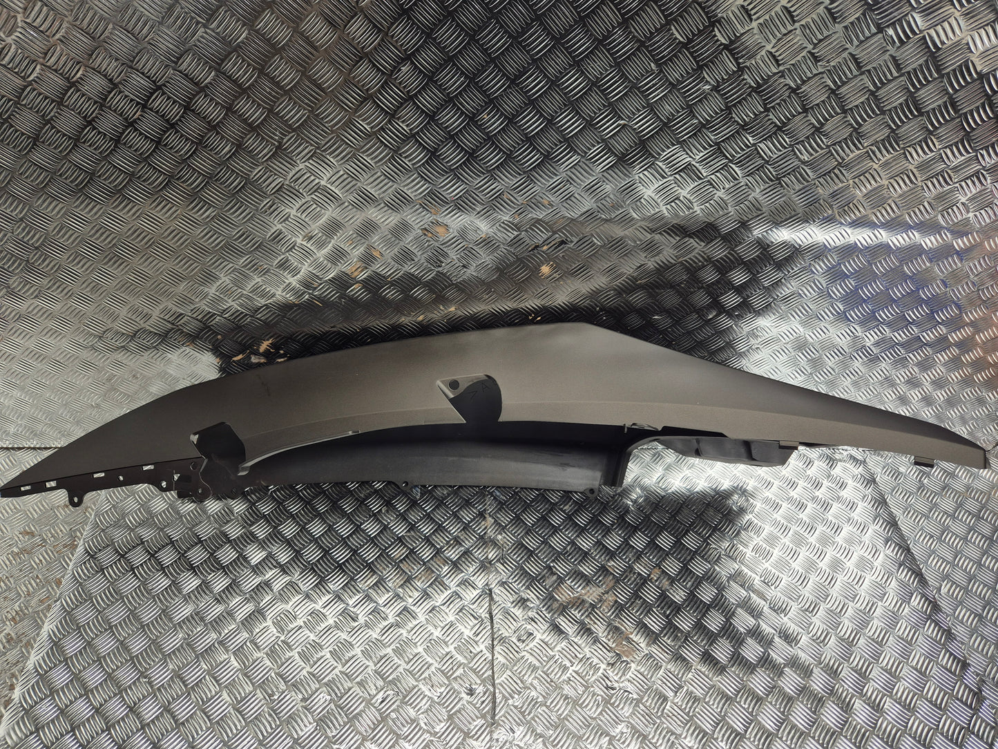 Coque arrière gauche YAMAHA XP 500 T-MAX 2008-2011