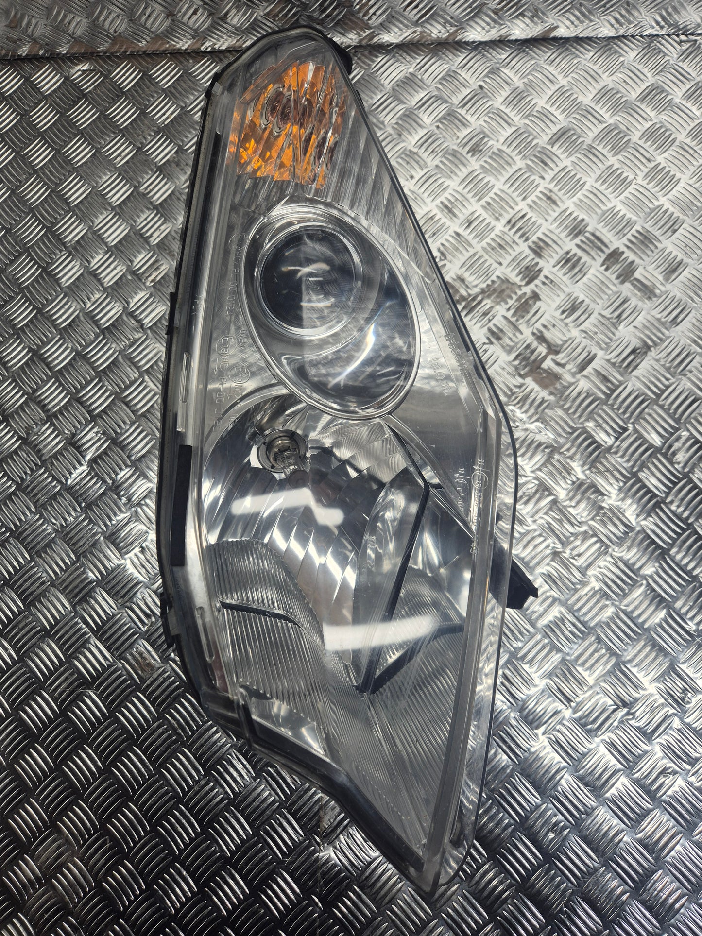 Optique avant droit feux phare PEUGEOT 125 SATELIS EVO 2009 - 2011