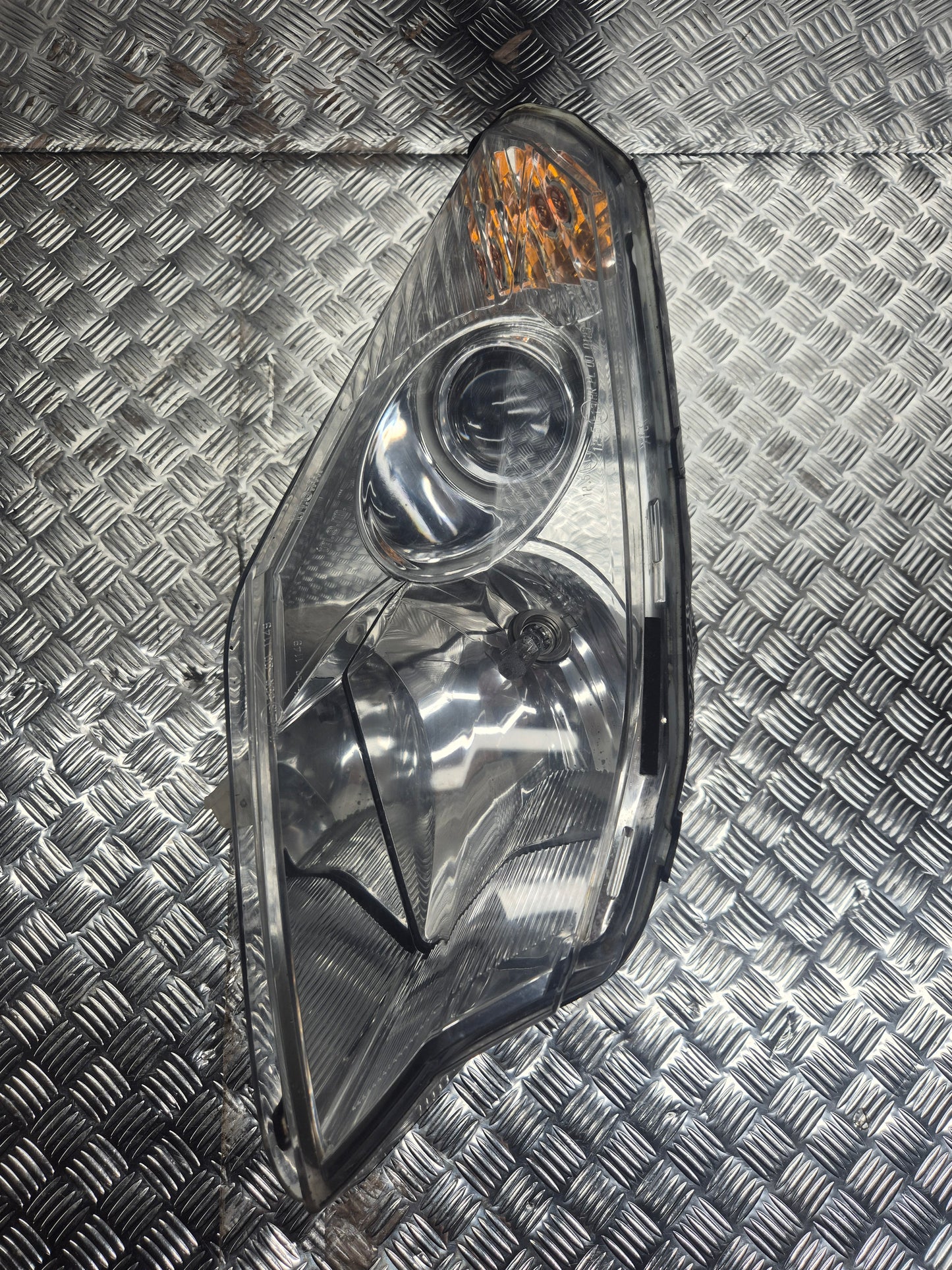 Optique avant gauche feux phare PEUGEOT 125 SATELIS EVO 2009 - 2011
