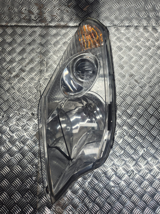 Optique avant gauche feux phare PEUGEOT 125 SATELIS EVO 2009 - 2011