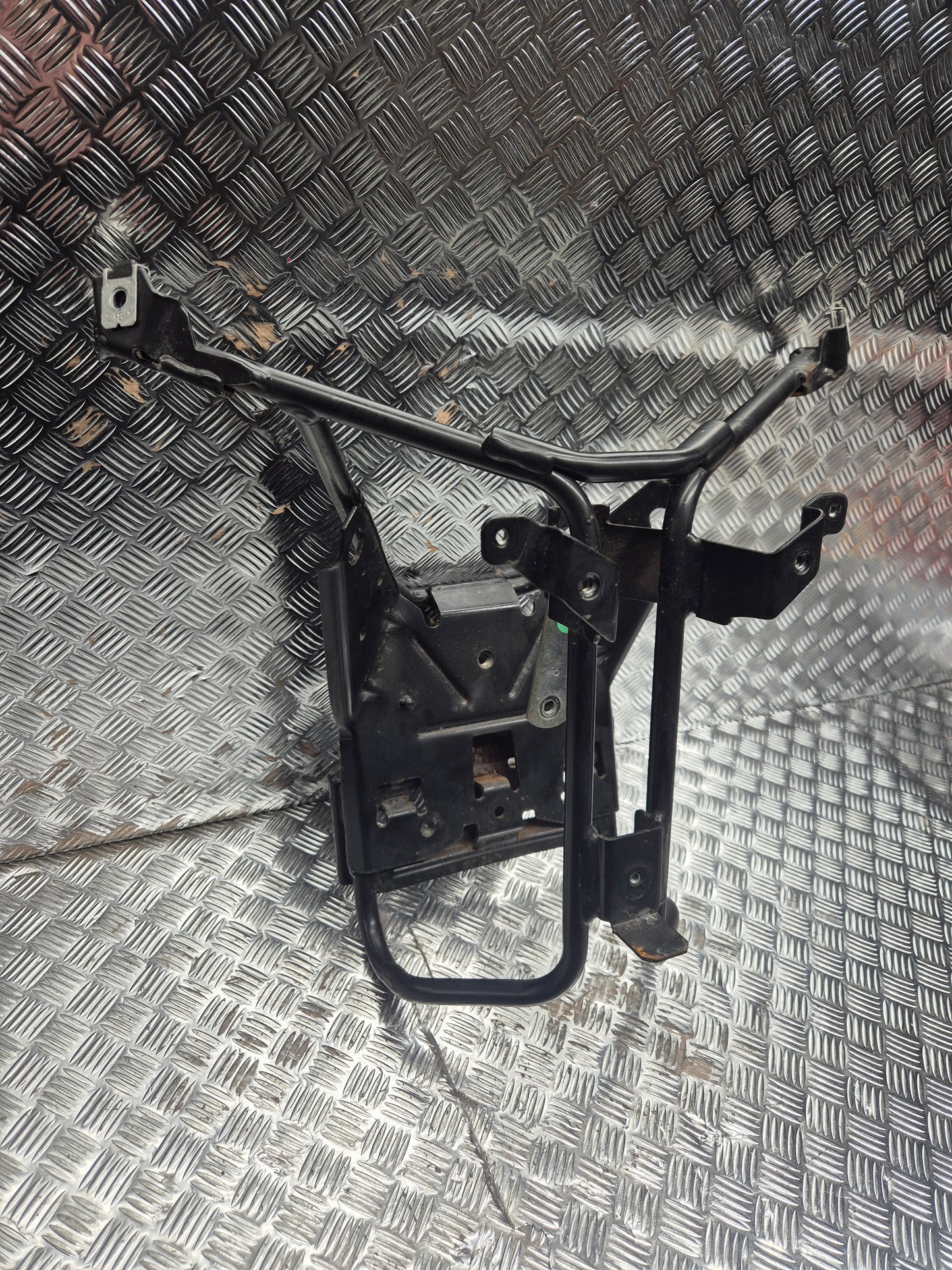 Araignee avant PEUGEOT 125 SATELIS 2006 - 2012