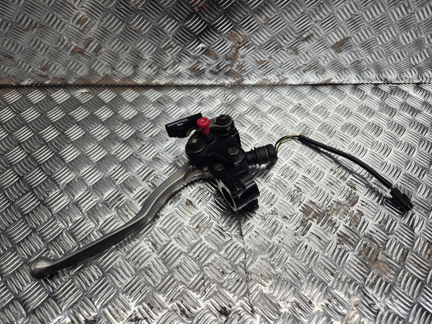 Levier + cocotte embrayage SUZUKI 400 LTZ
