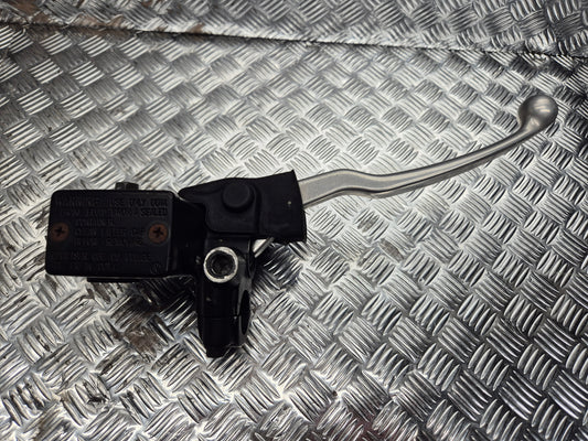 Maitre cylindre de frein avant SUZUKI 400 BURGMAN 2003-2006