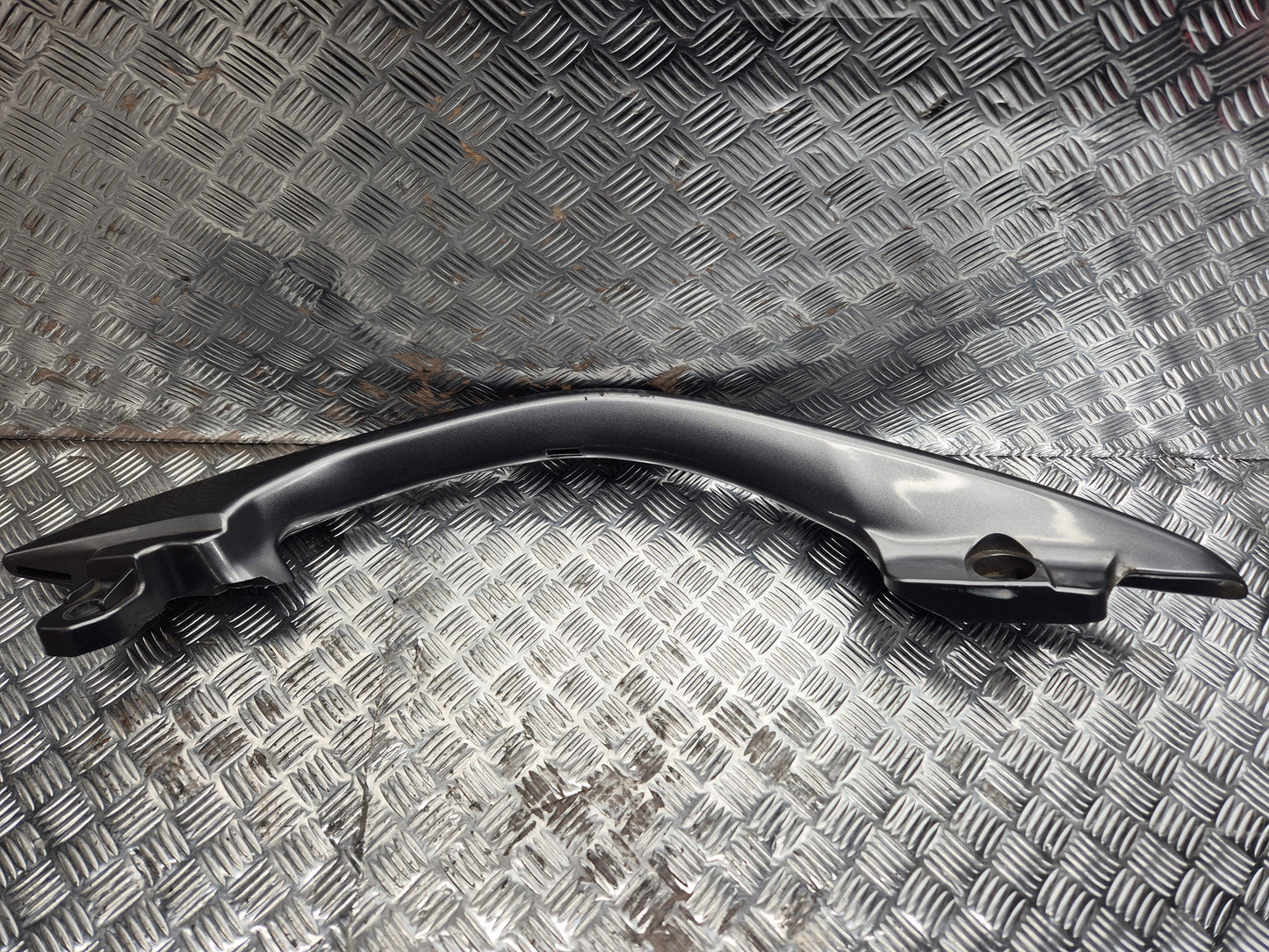 Poignee arriere gauche SUZUKI 400 BURGMAN 2003 - 2006