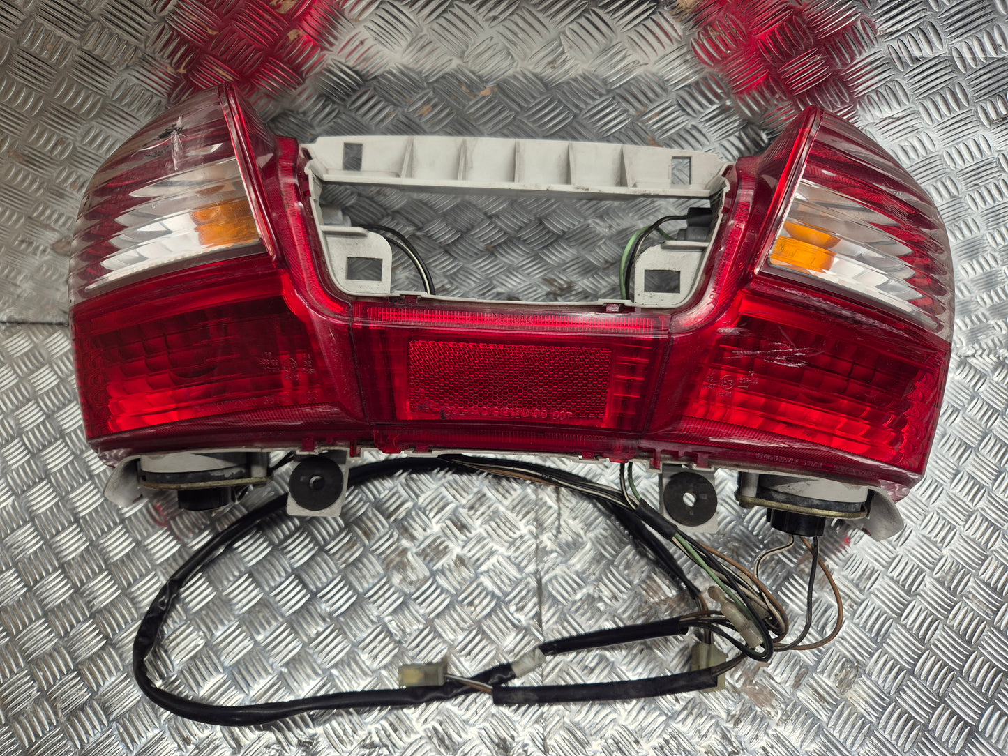 Feu arrière suzuki 400 BURGMAN 2003-2006