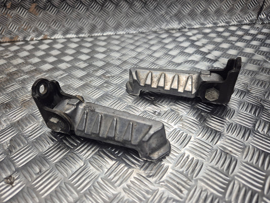 Cales pieds passager droit et gauche PEUGEOT LUDIX