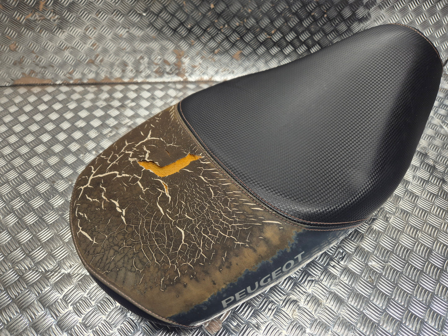Selle PEUGEOT LUDIX 50 2007-2014 BLASTER RS 12