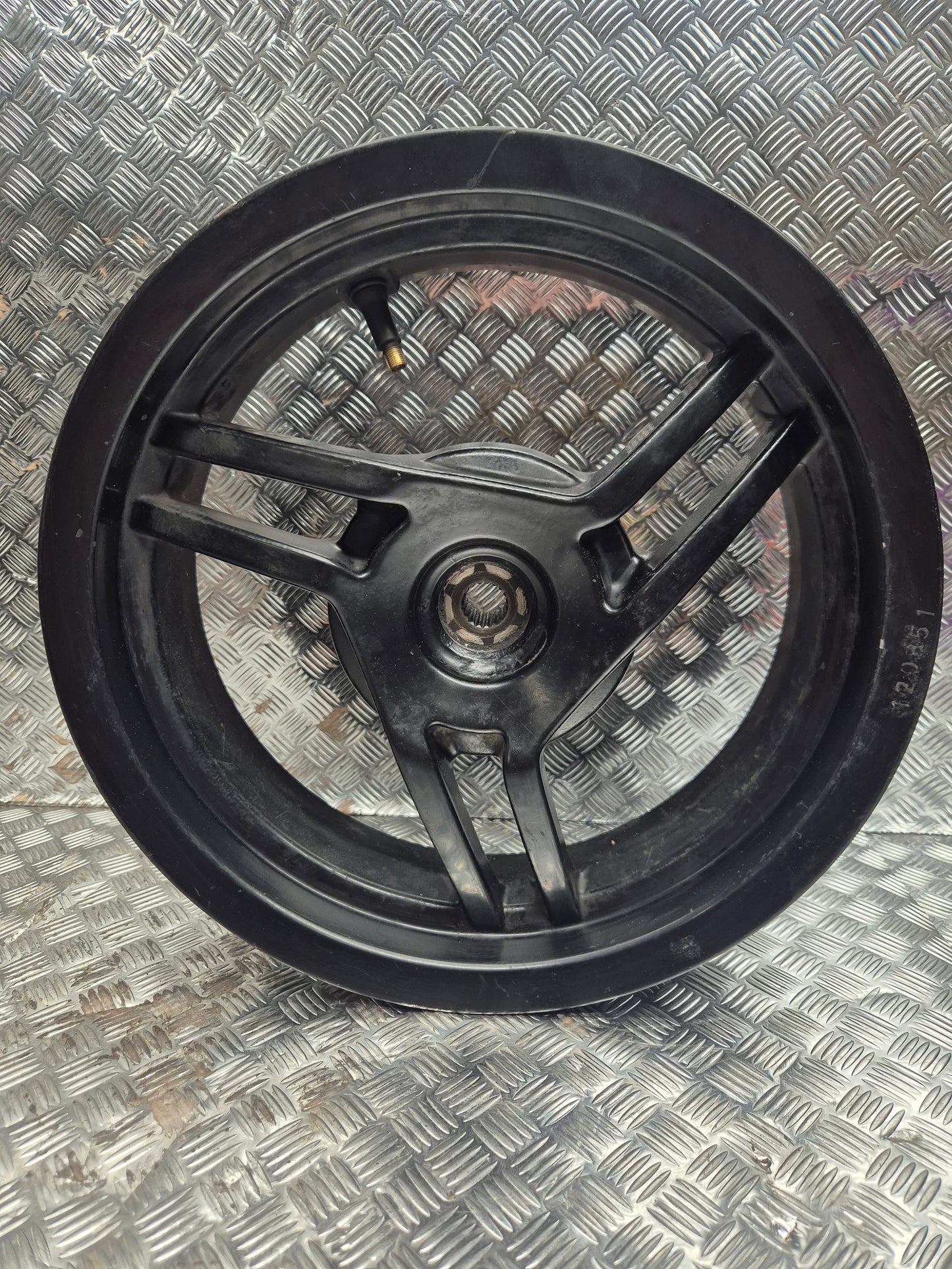 Jante arrière 12 pouces PEUGEOT 50 LUDIX BLASTER RS12