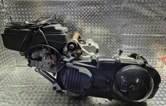 Moteur SUZUKI 400 BURGMAN 2005