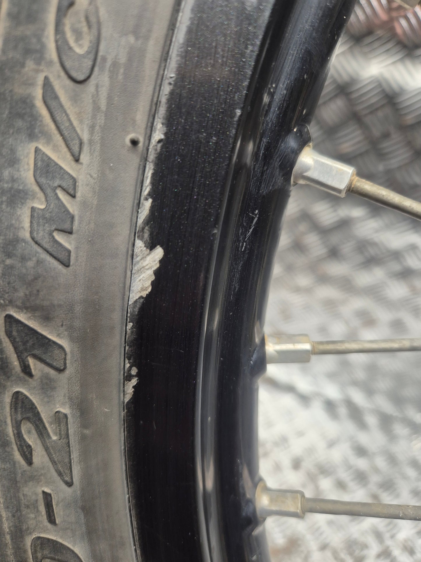 Jante avant YAMAHA 250 450 YZF 2006-2009