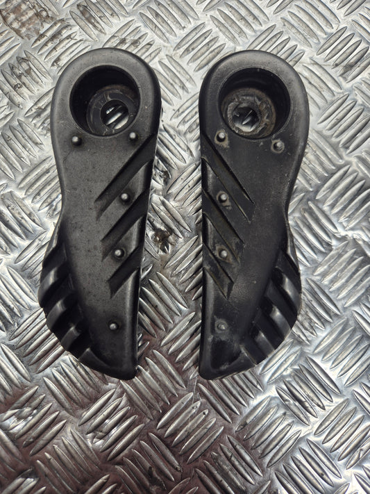 Repose Pieds arrière MBK BOOSTER YAMAHA BW'S 2004-2017