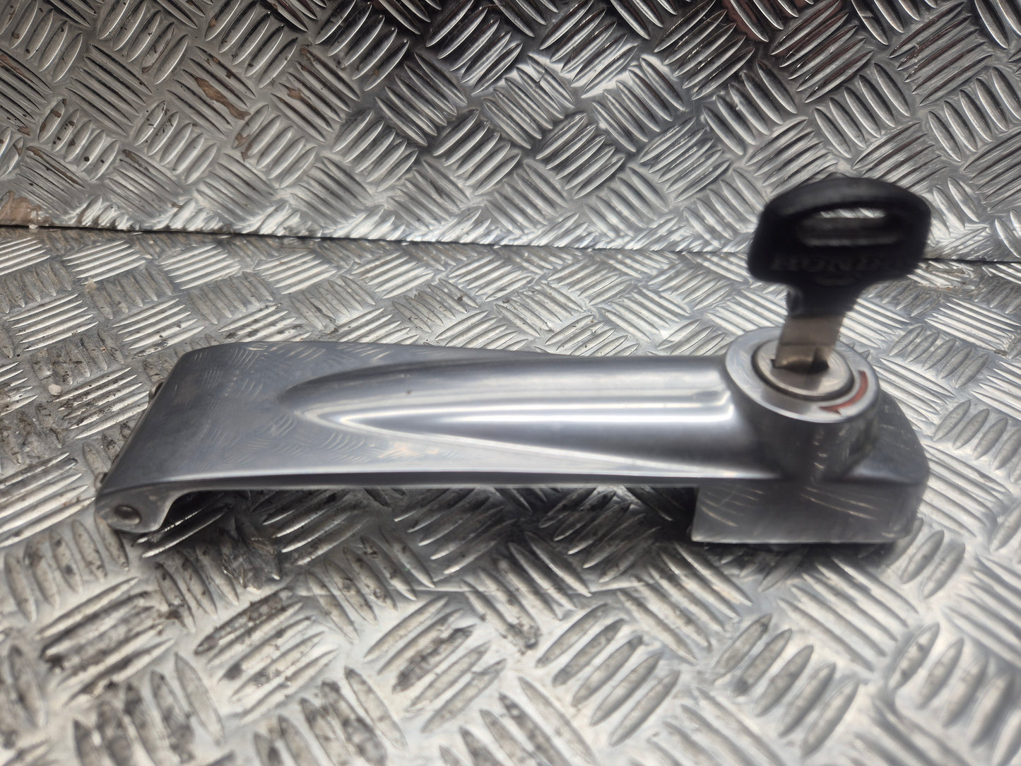 Verrouillage de bouchon d'essence avec serrure HONDA CB650Z CB750-900-1100 CBX - 17