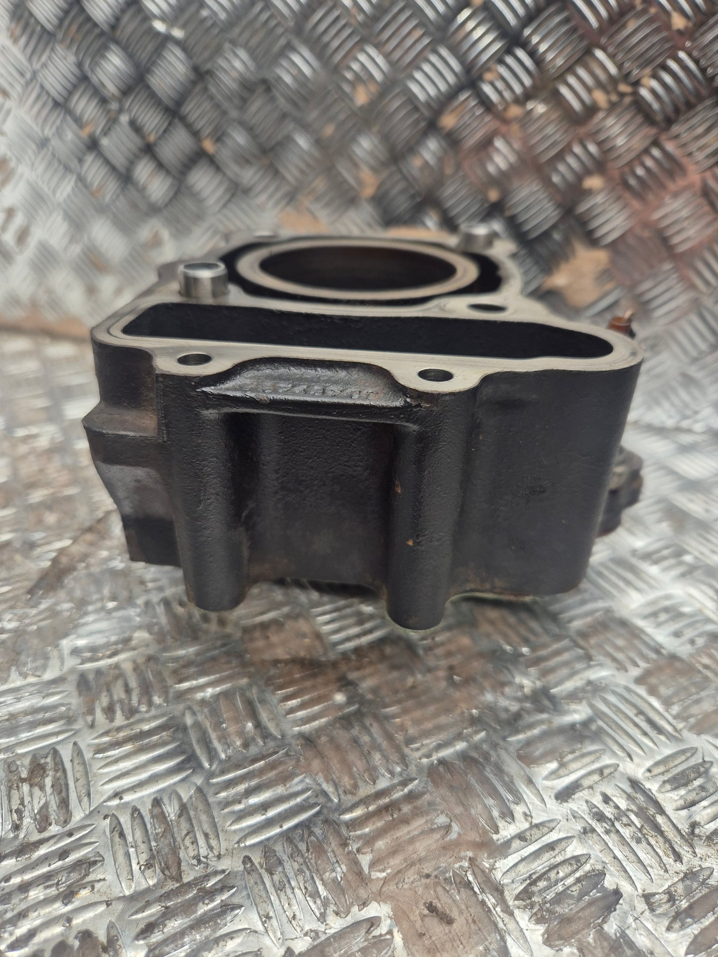 Cylindre piston PEUGEOT 125 SATELIS 2007-2011