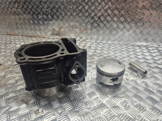 Cylindre piston KYMCO 250 KXR