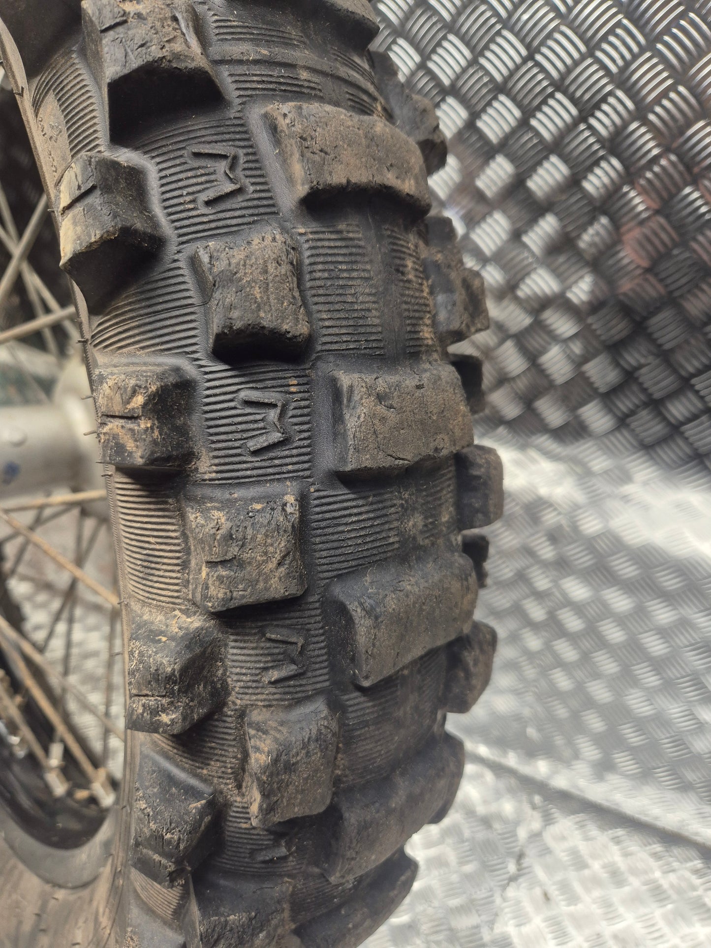 Jante arrière YAMAHA 250 450 YZF WRF 2006-2009