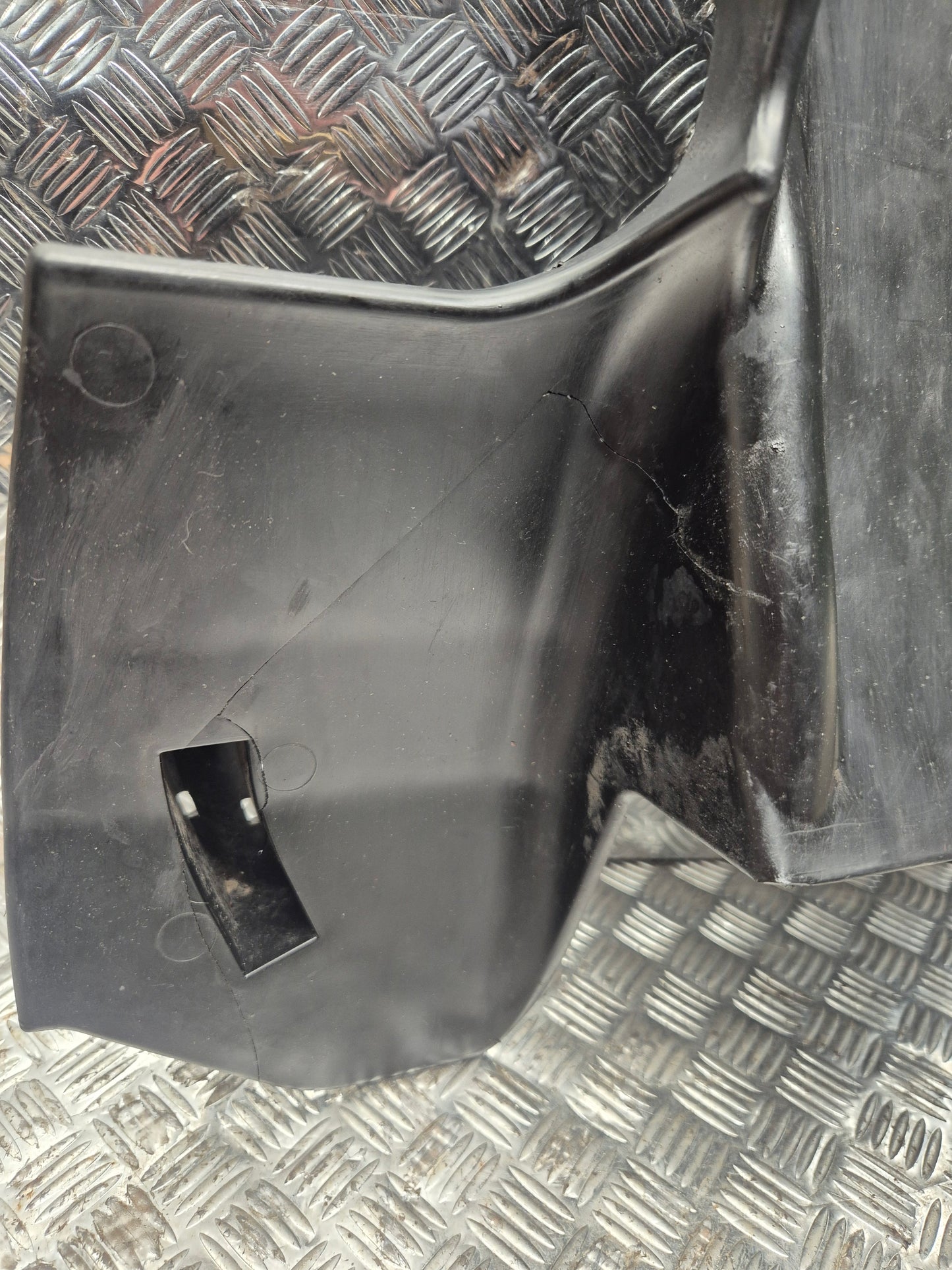 Passage de roue arrière MBK BOOSTER YAMAHA BW'S 2004-2017