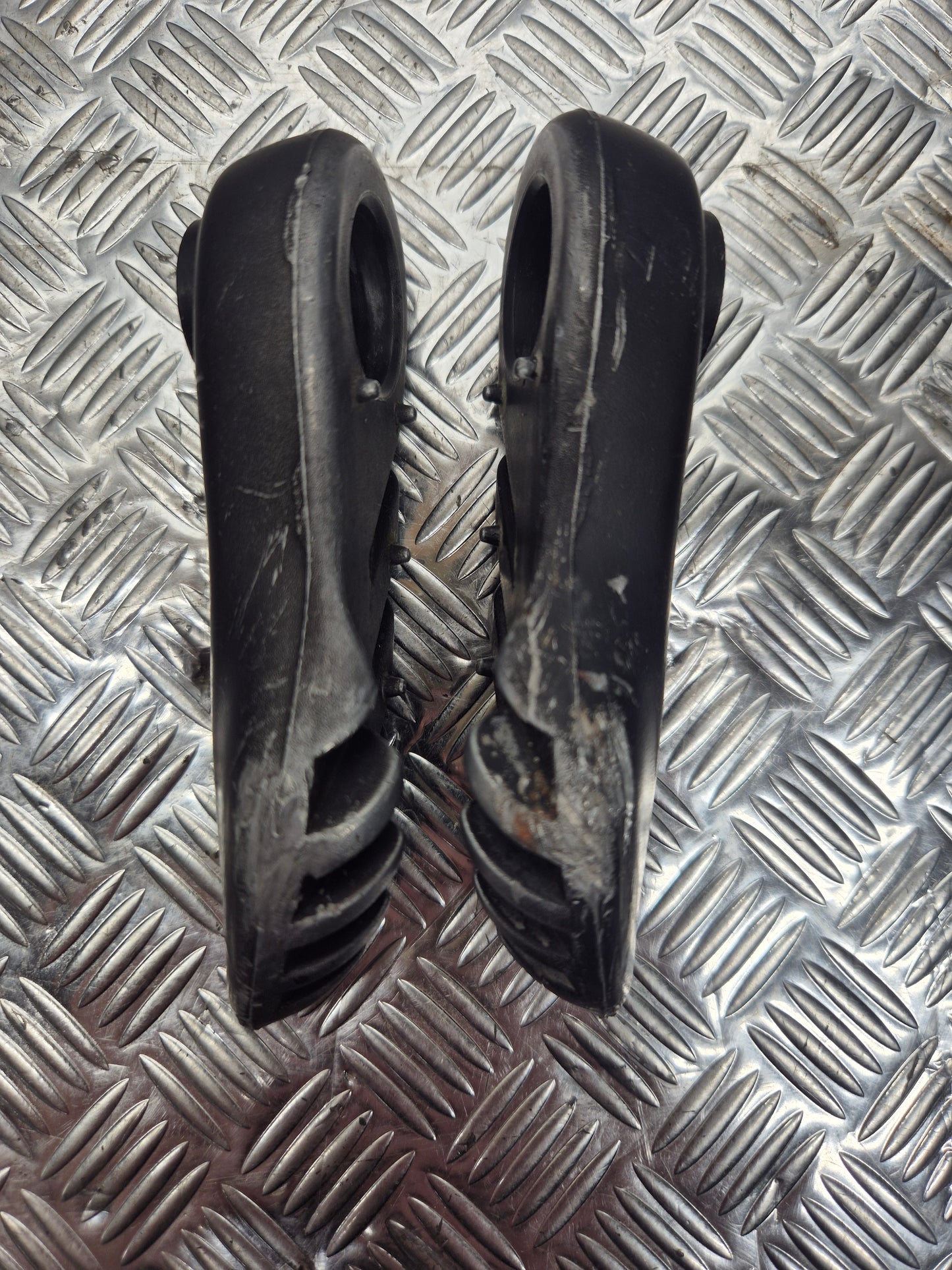 Repose Pieds arrière MBK BOOSTER YAMAHA BW'S 2004-2017