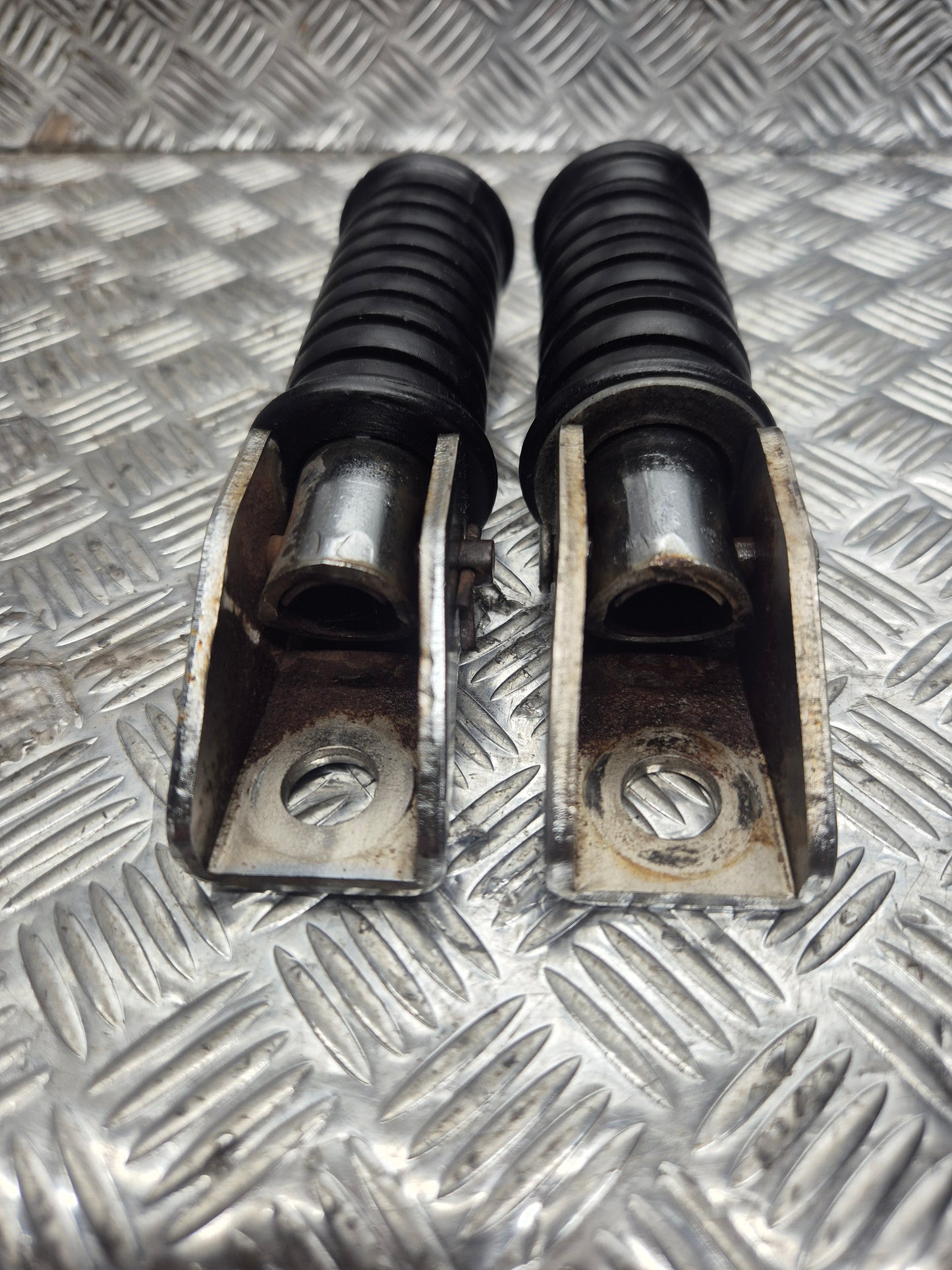 Repose Pieds arrière YAMAHA 535 VIRAGO 1989