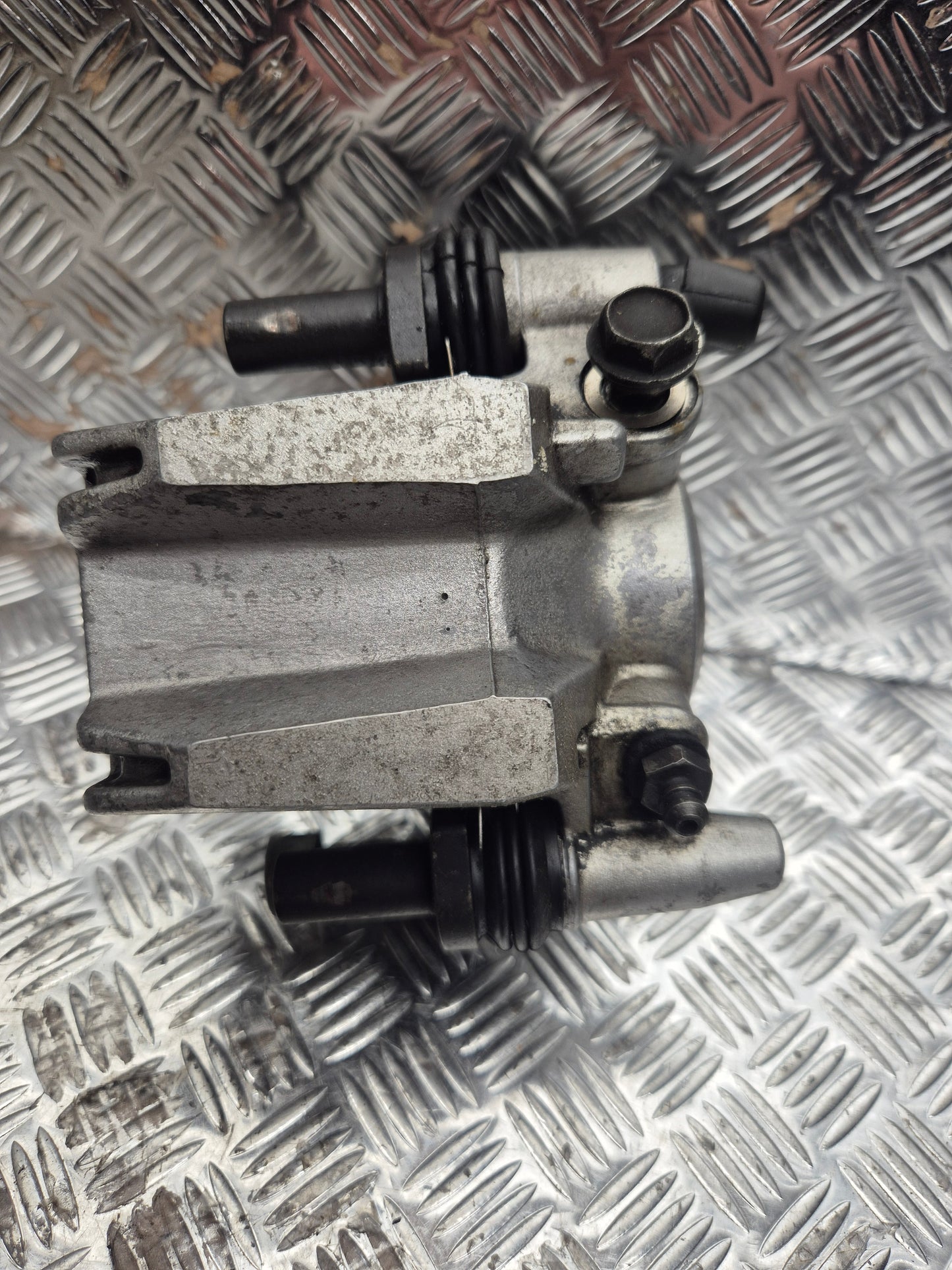 Étrier de frein avant gauche KAWASAKI 1000 GTR 1986-1993 ZGT00A