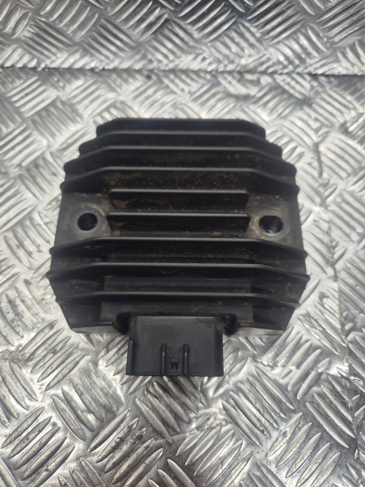 Régulateur de tension YAMAHA 125 X-MAX 2006-2009