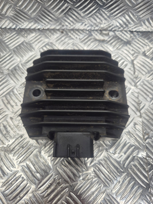 Régulateur de tension YAMAHA 125 X-MAX 2006-2009