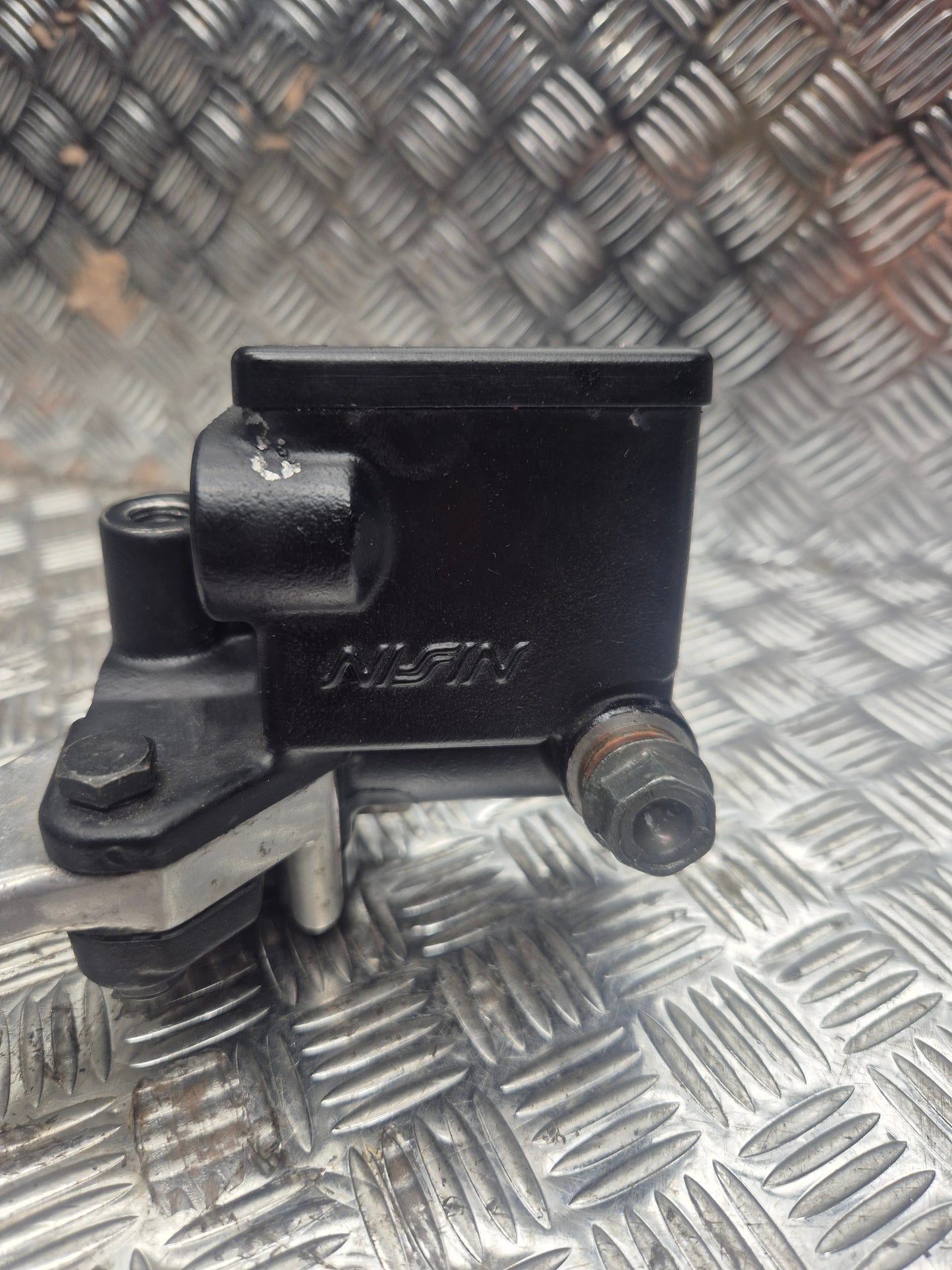 Maitre cylindre de frein avant Peugeot 125 satelis 2007-2011