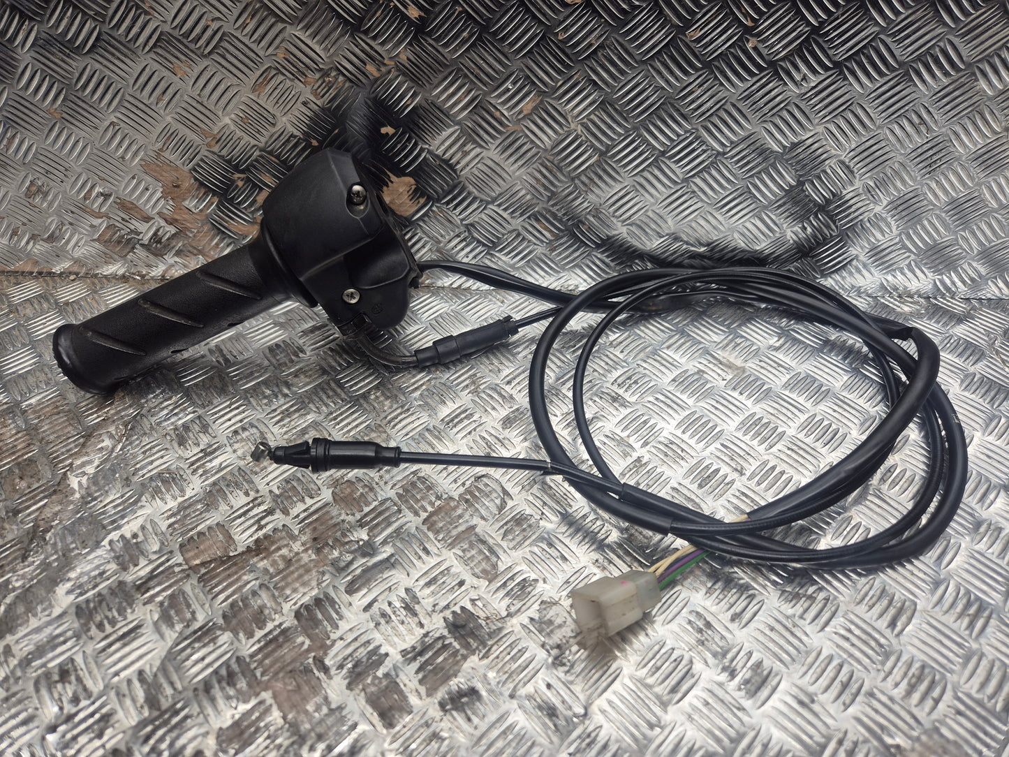 Commodo droit PEUGEOT 125 SATELIS 2007-2011