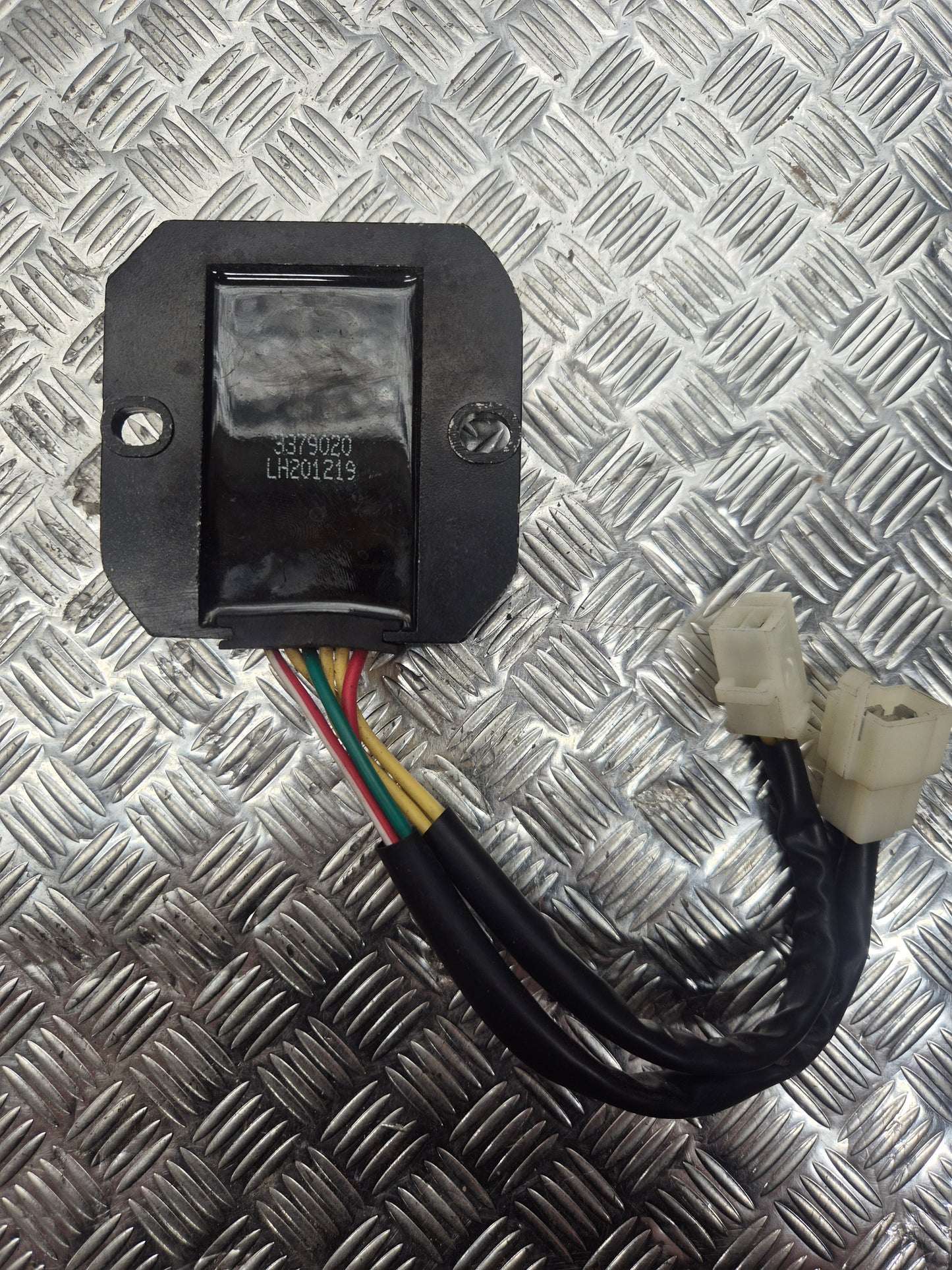 Régulateur de tension 50 NECO ONE 2018