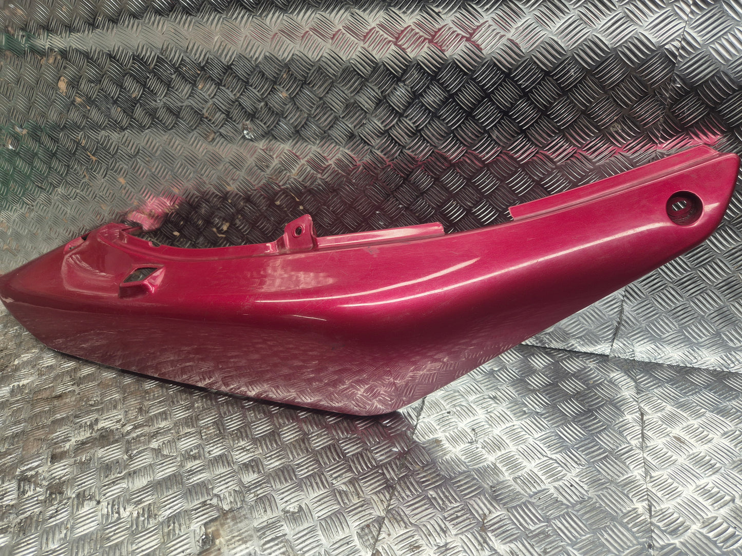 Coque arrière droite YAMAHA 600 DIVERSION 1999-2002