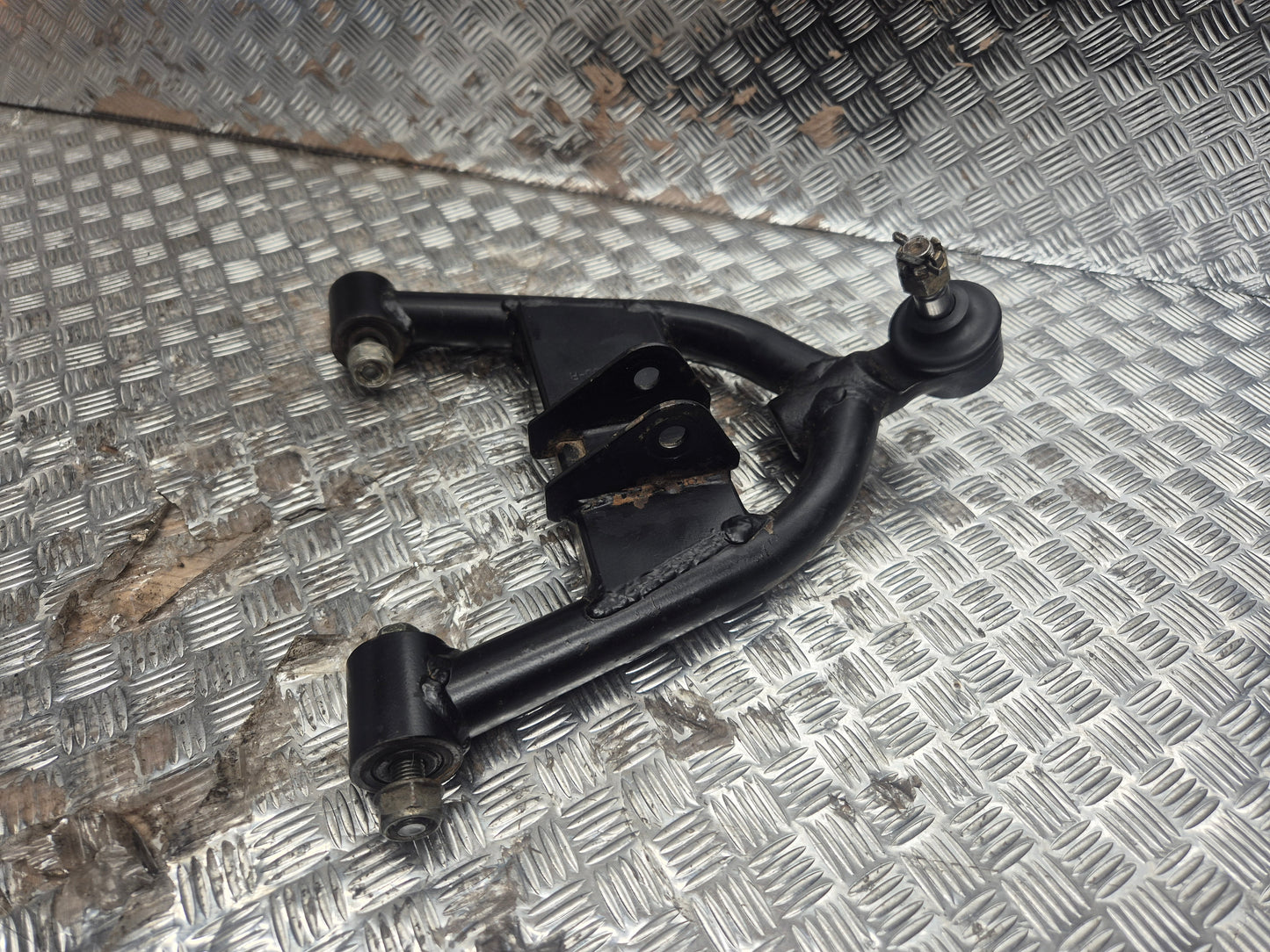 Triangle inferieur droit KYMCO 250 KXR