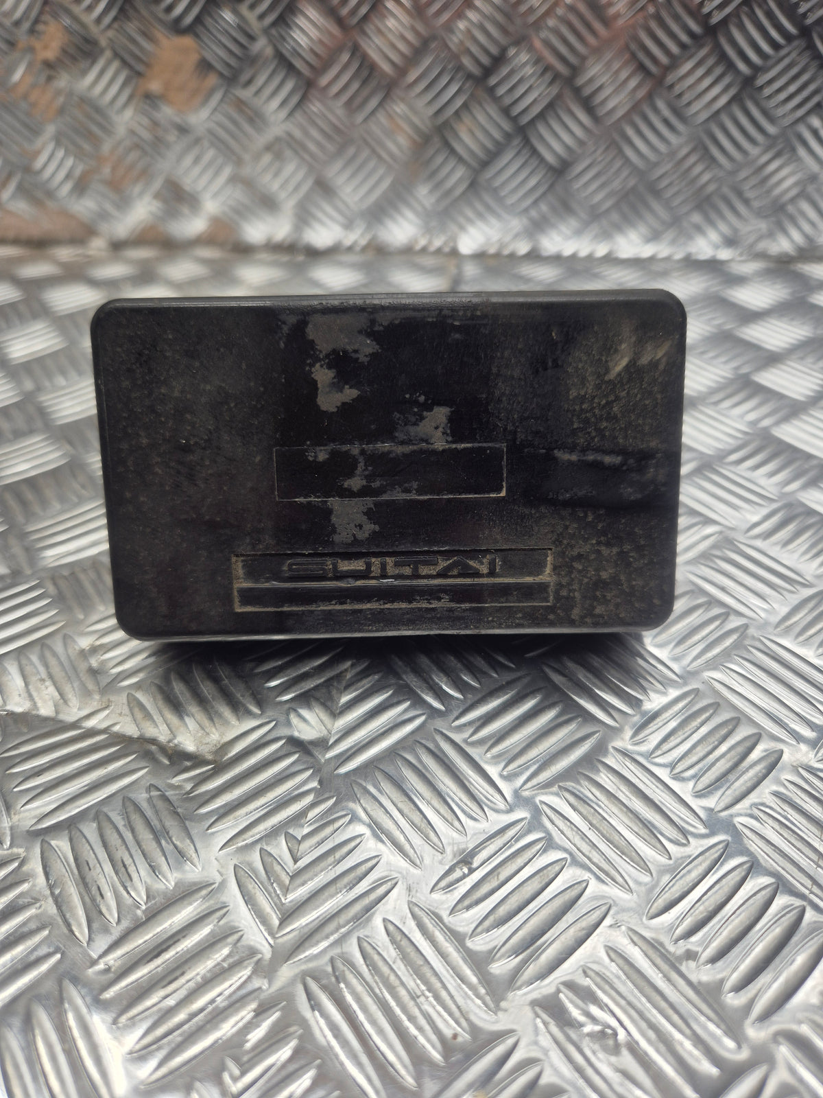Boitier cdi + cache pignon origine 300/400 ADLY
