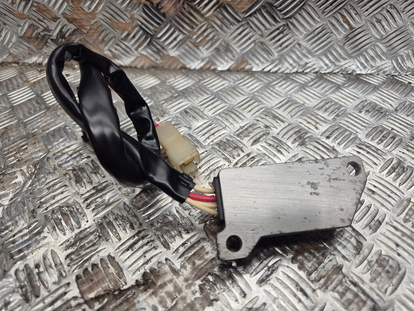 Régulateur de tension YAMAHA 535 VIRAGO 1989