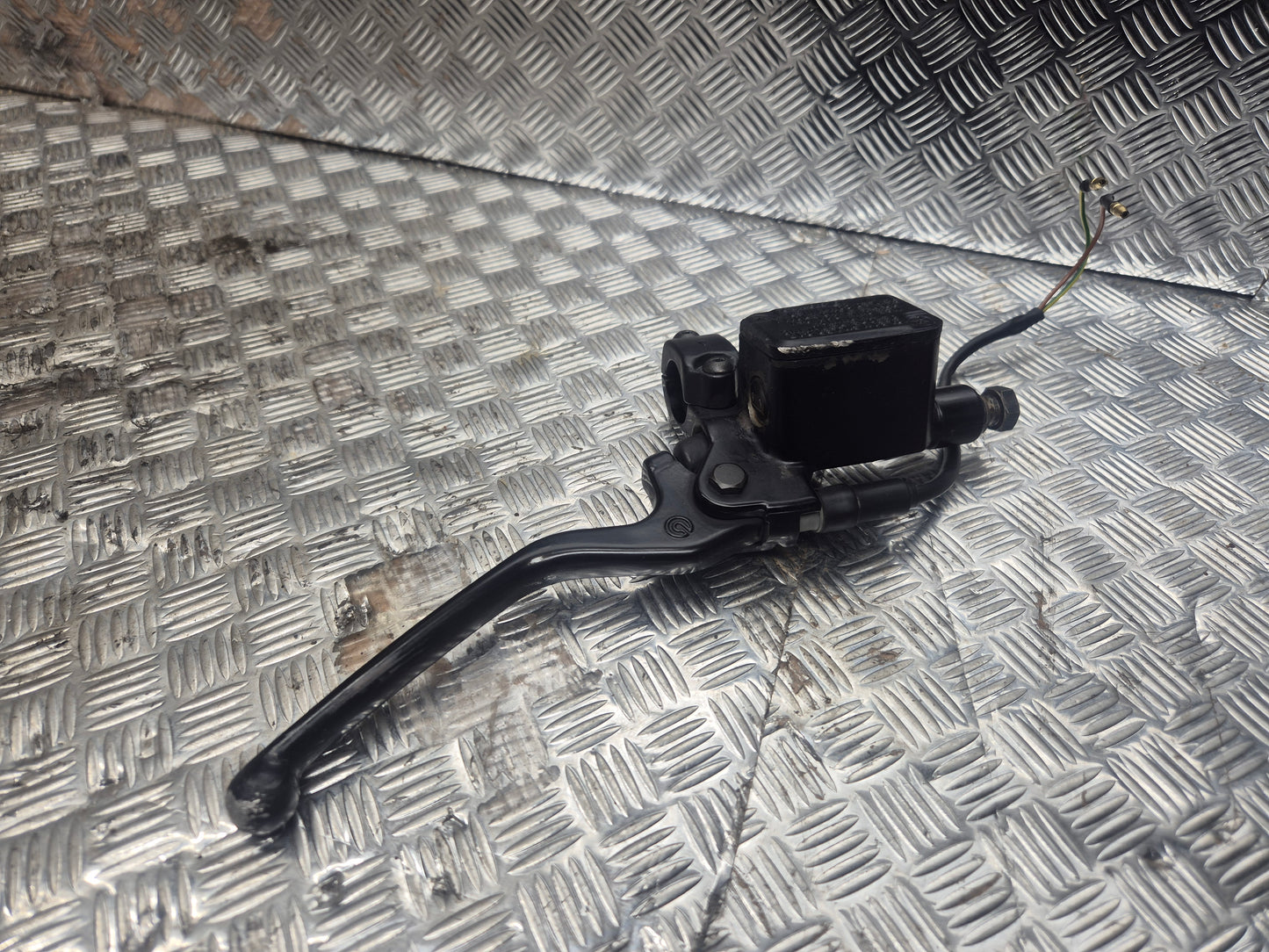 Maitre cylindre de frein avant BREMBO MBK BOOSTER YAMAHA BW'S 2004-2017