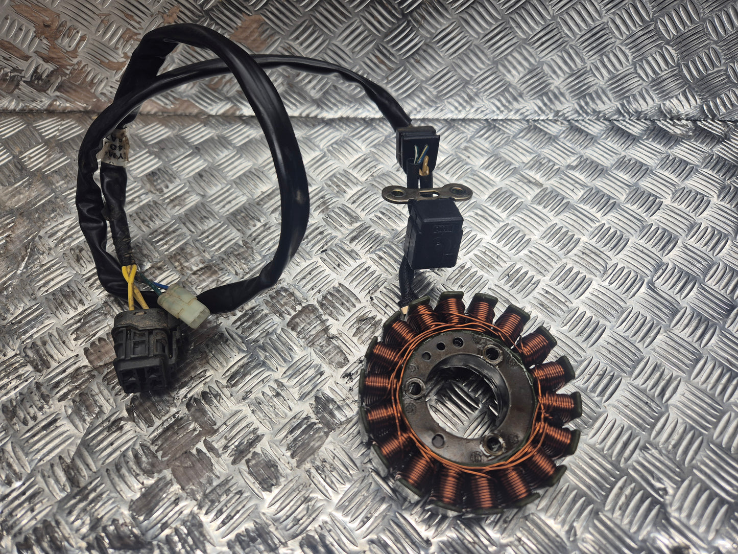 Stator d'allumage KYMCO 250 KXR