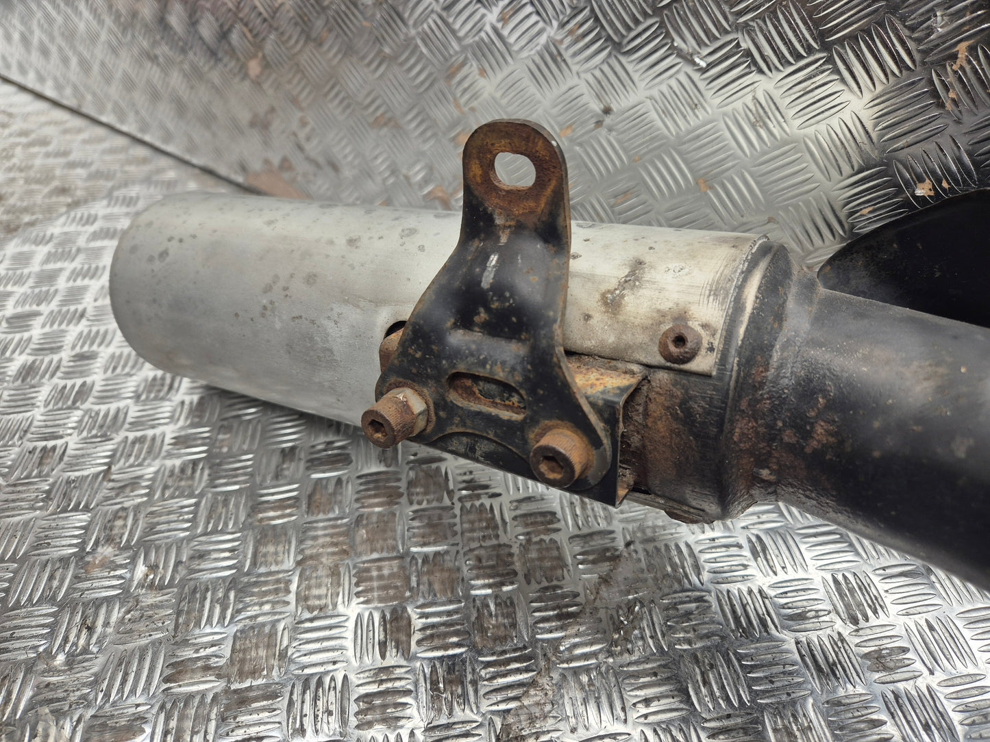 Silencieux d'échappement gauche HONDA 750 XLV 1983-1986