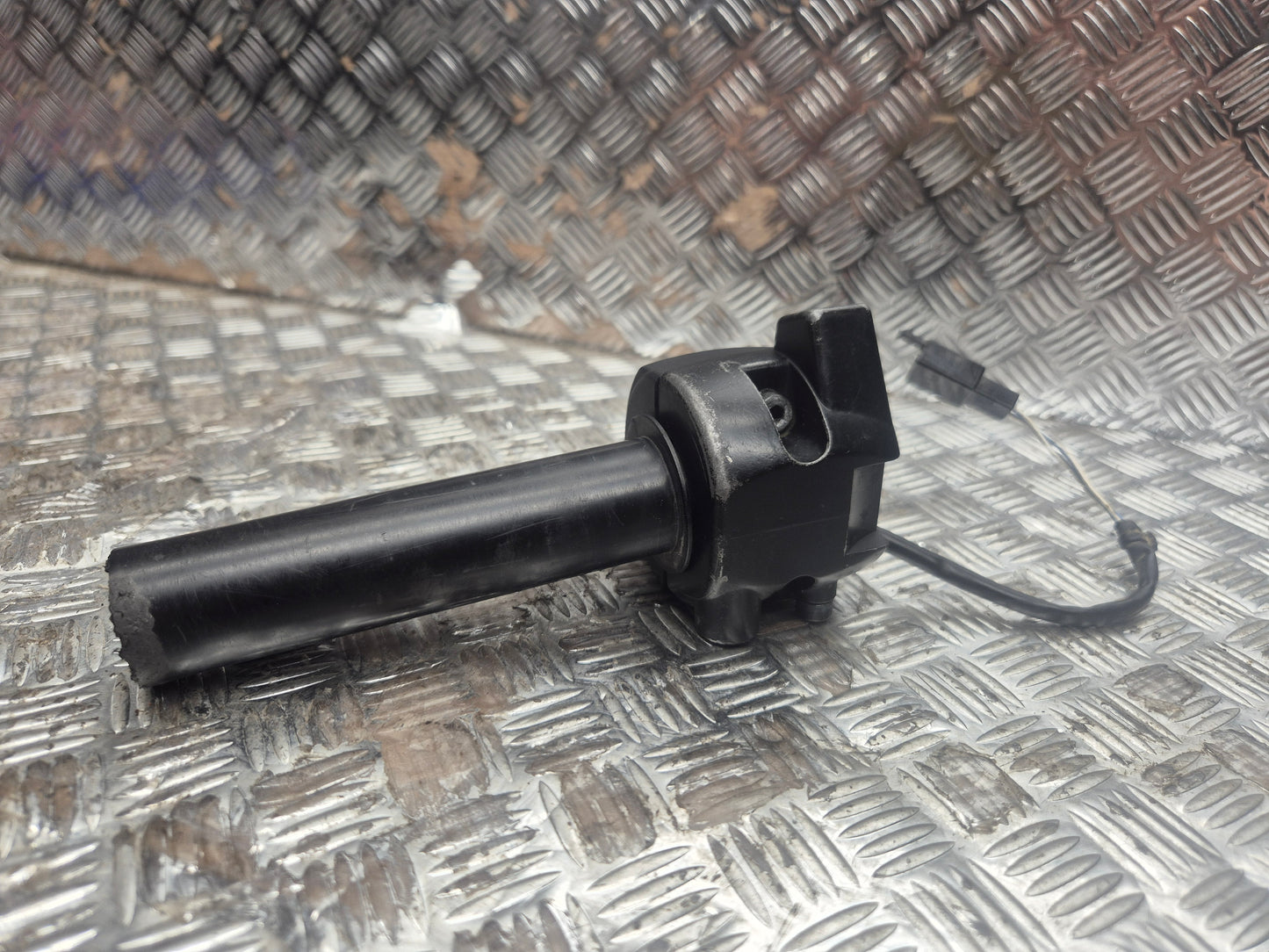 Commodo droit MBK BOOSTER  YAMAHA BW'S 2004-2017