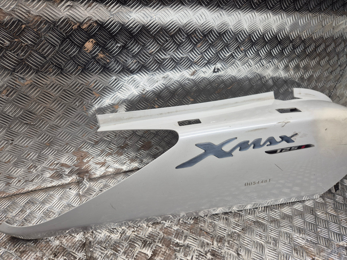 Carénage arrière droit YAMAHA 125 X-MAX 2006-2009