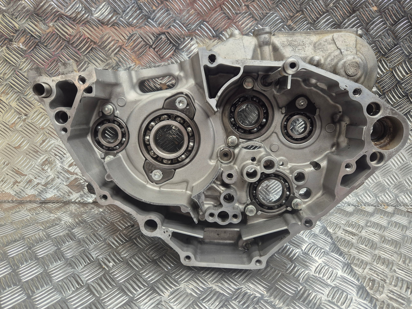 Carter moteur droit YAMAHA 250 YZF 2006/2013