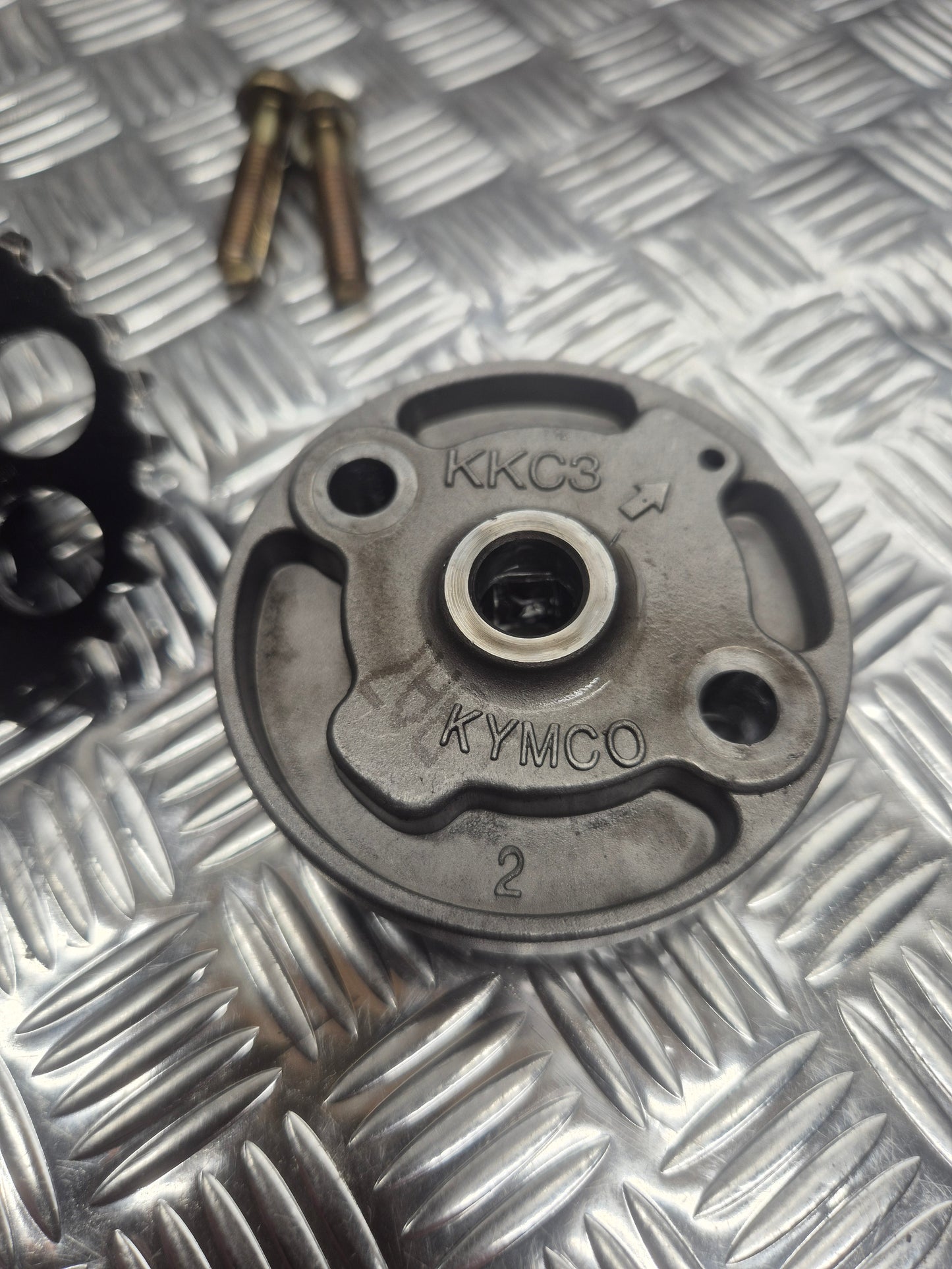 Pompe à huile KYMCO 250 KXR