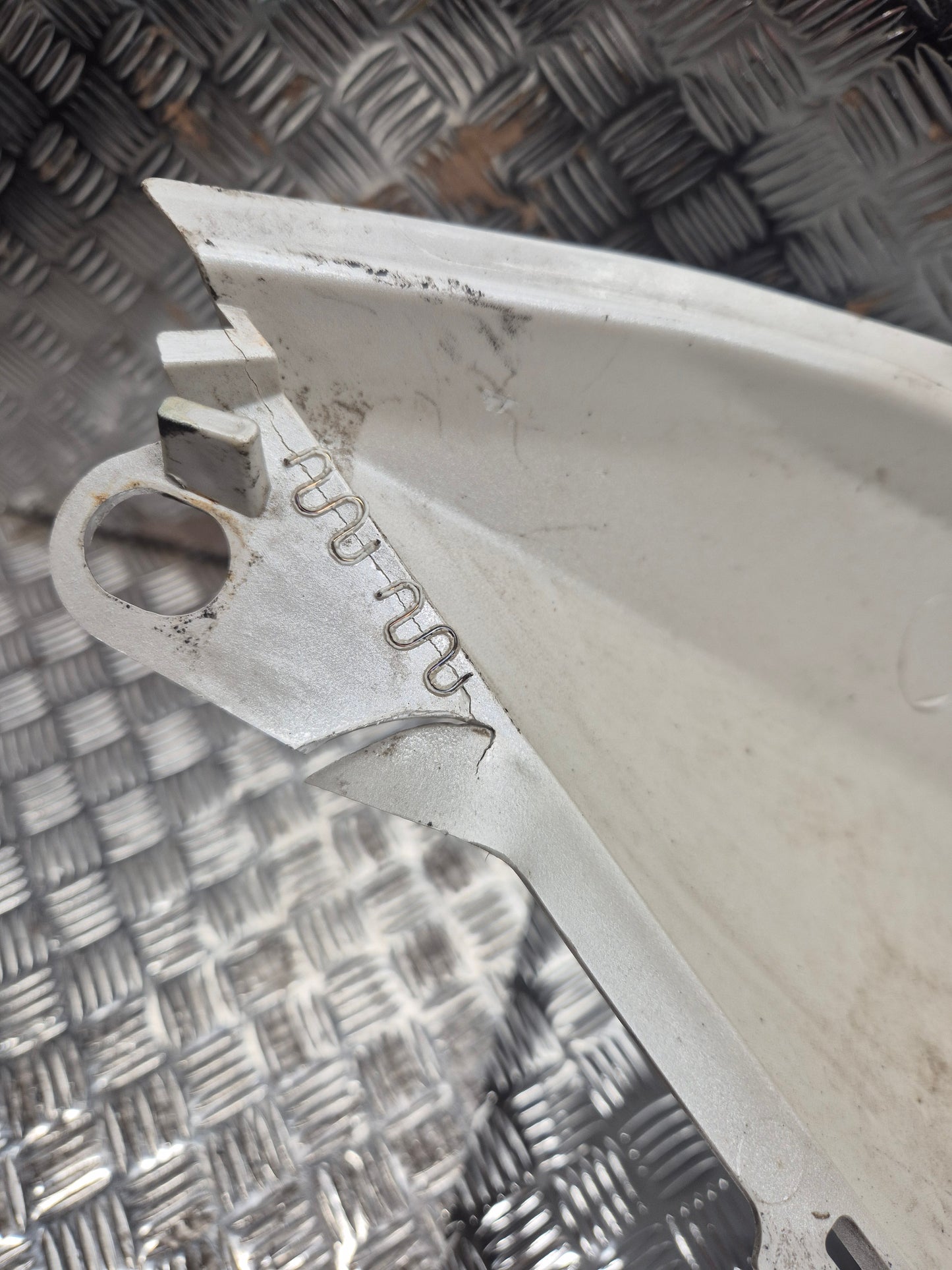 Carenage arrière droit PEUGEOT 125 SATELIS 2006-2011
