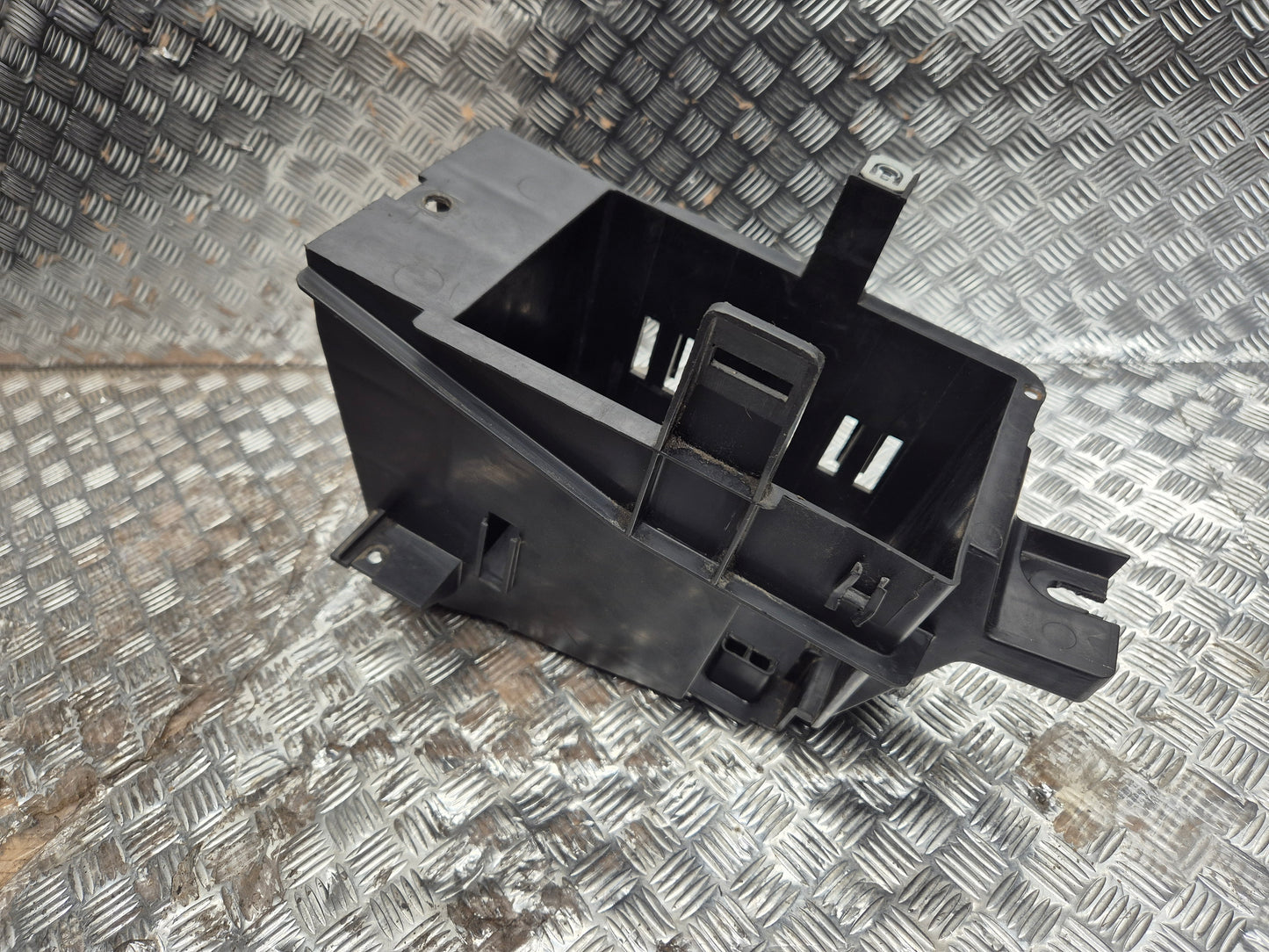 Support de batterie PEUGEOT 125 SATELIS 2007-2011