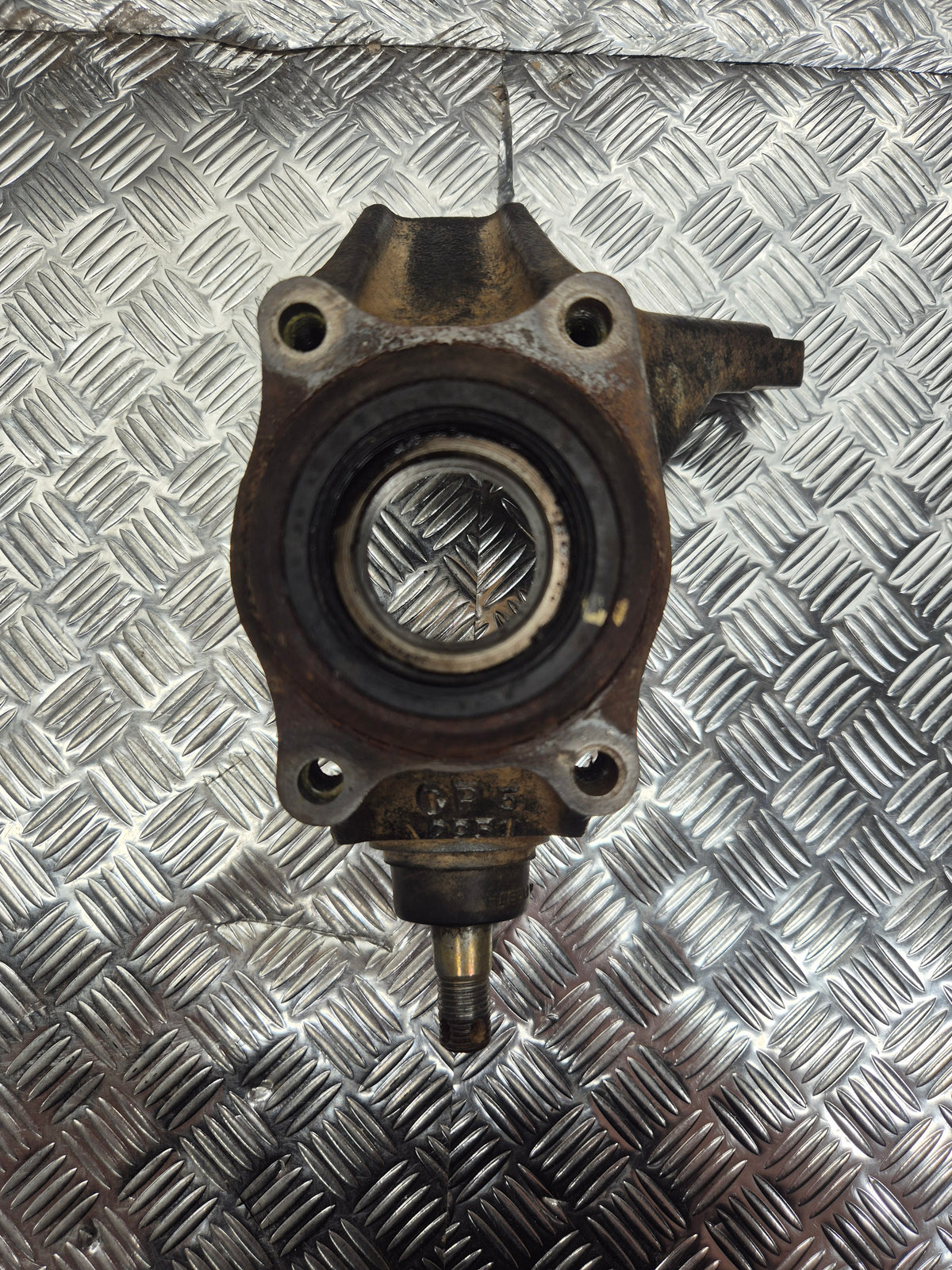 Fusée avant gauche HONDA FOURTRAX 350 RANCHER 4X4 2004-2006