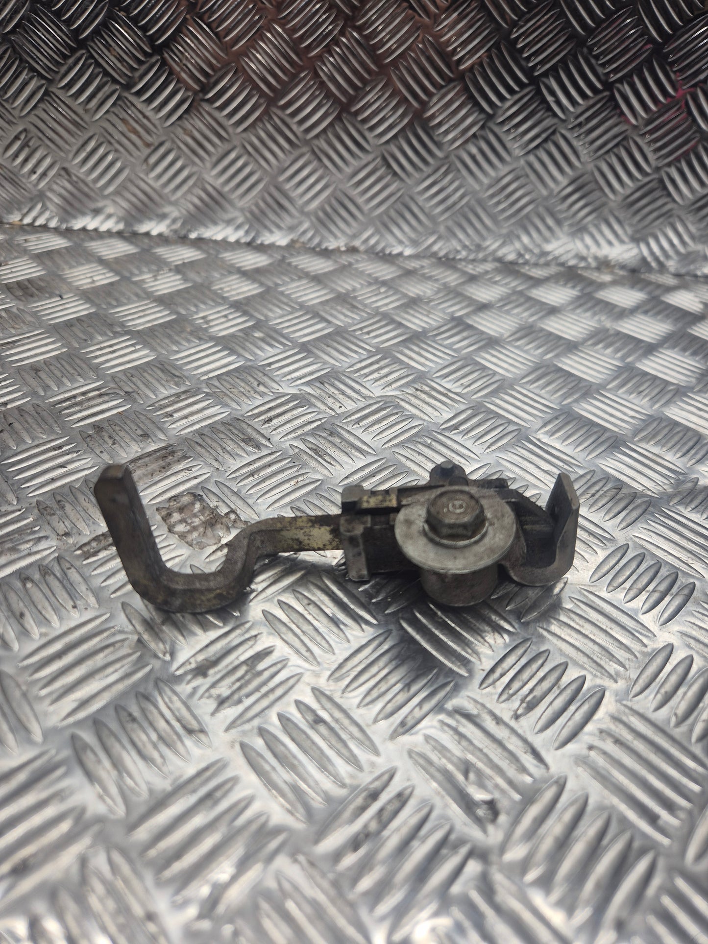 Mécanisme de verrouillage de selle HONDA 600 HORNET 1998-2002