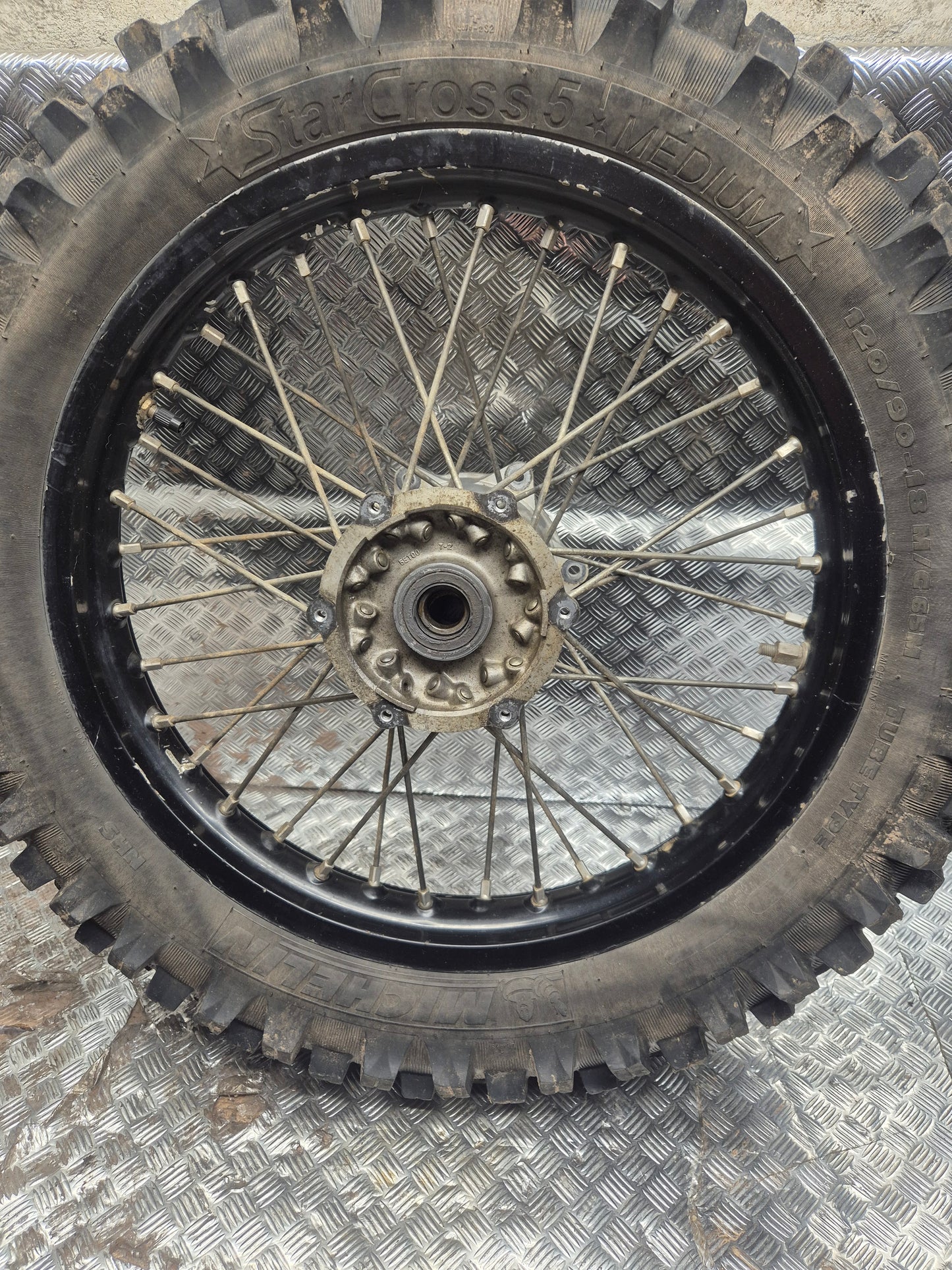 Jante arrière YAMAHA 250 450 YZF WRF 2006-2009
