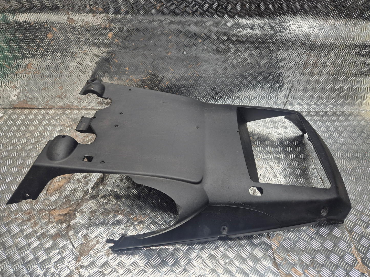 Sabot bas de caisse YAMAHA 125 X-MAX 2006-2009