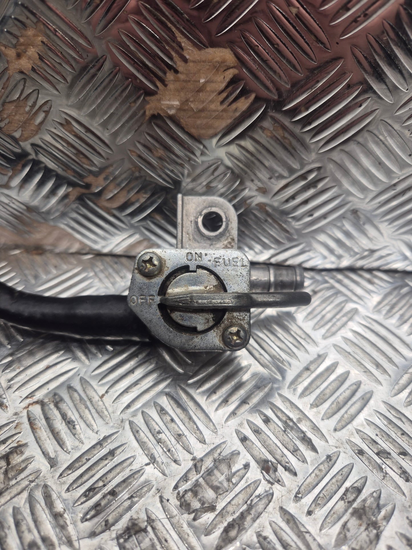 Robinet d'essence HONDA 250 CRF 2004-2009